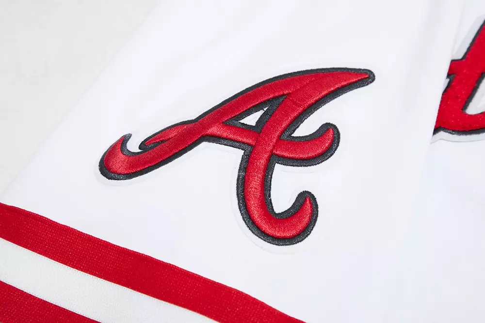 Pro Standard Men's MLB Atlanta Braves Classic Chenille Striped Sleeve Top - WHITE