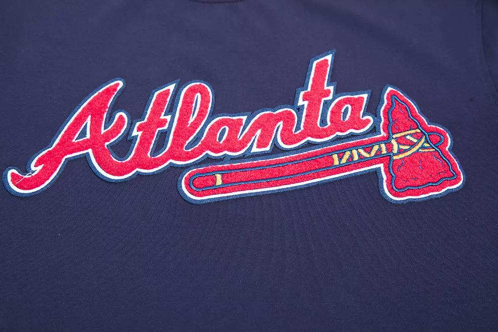 Pro Standard Men's MLB Atlanta Braves Classic Chenille Striped Sleeve Top - NAVY