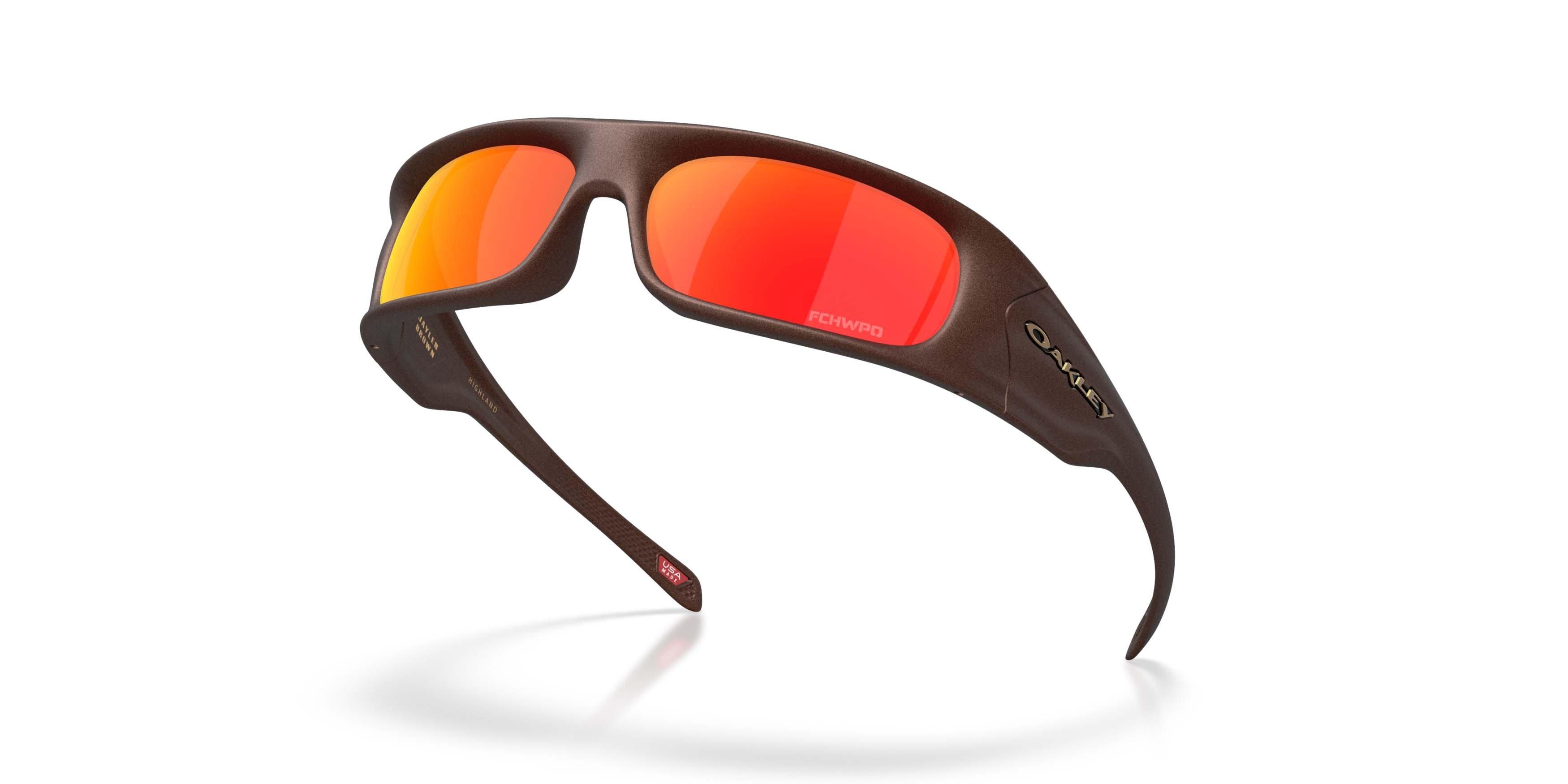 Oakley Highland Jaylen Brown Signature Series Prizm Ruby Sunglasses &ndash; Corten - BROWN/RED Thumbnail View 3