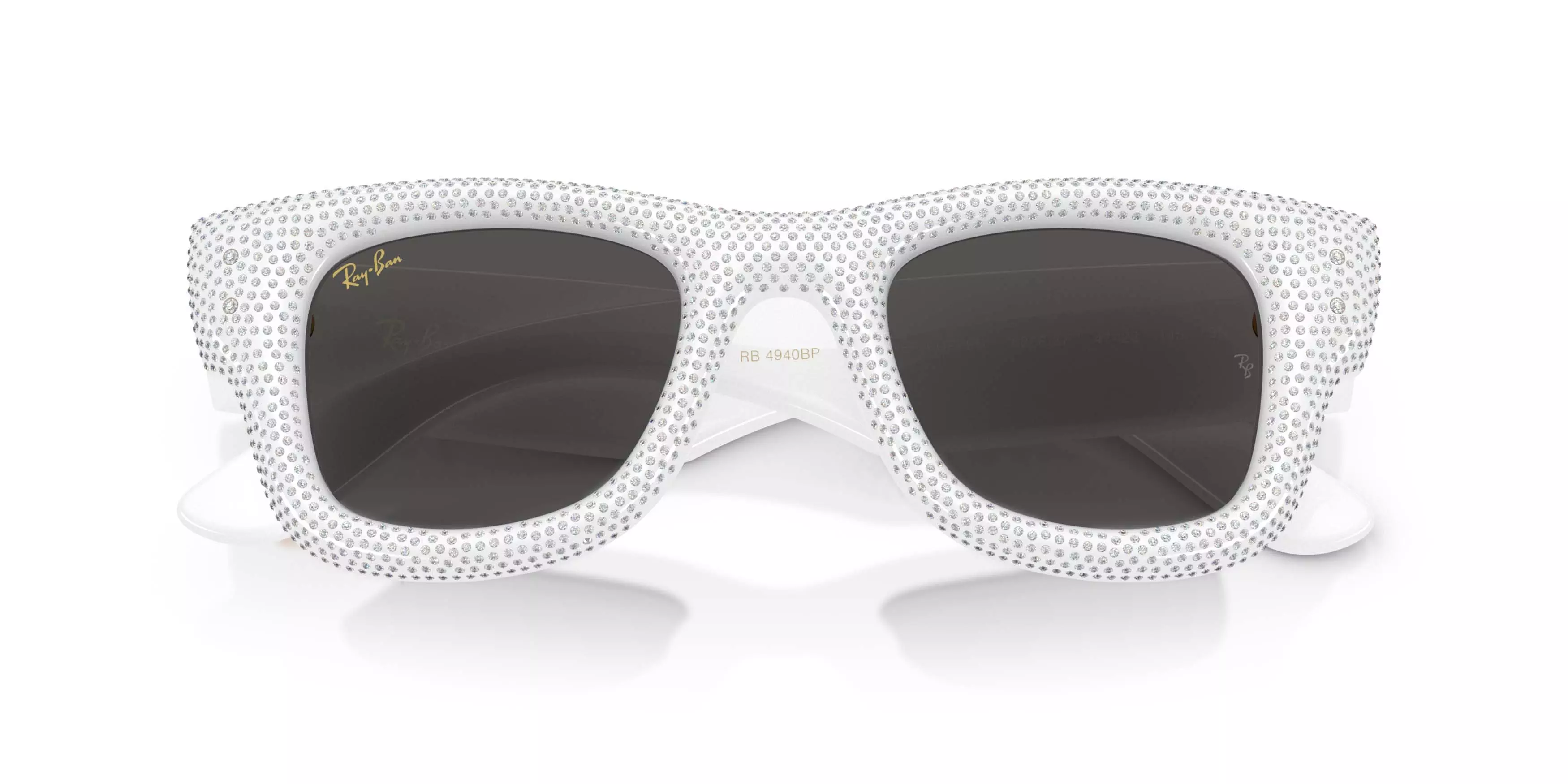Ray-Ban Wayfarer Puffer Crystal Pav&egrave; Edition Ultra Black Sunglasses &ndash; Polished White & Strass Pave - WHITE/BLACK