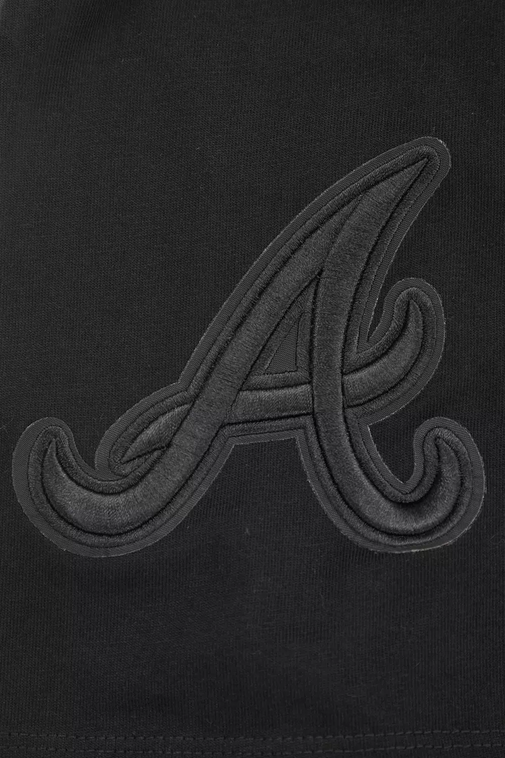 Pro Standard Men's MLB Atlanta Braves Neutral Drop Shoulder Top - BLACK