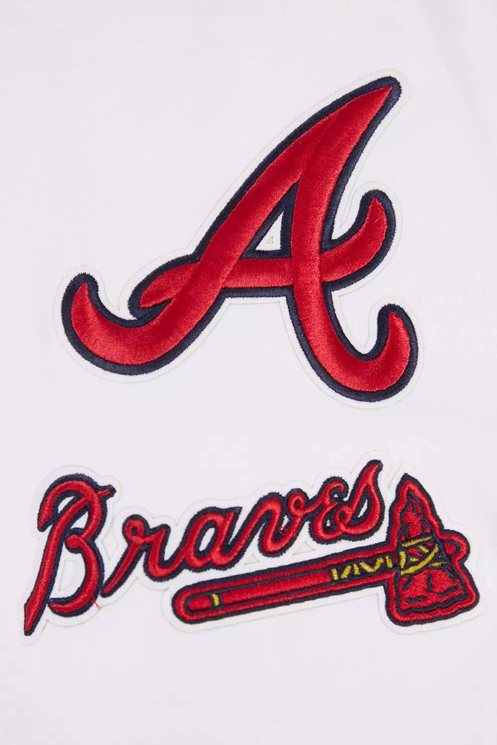 Pro Standard Men's MLB Atlanta Braves Chenille Pullover Hoodie - WHITE