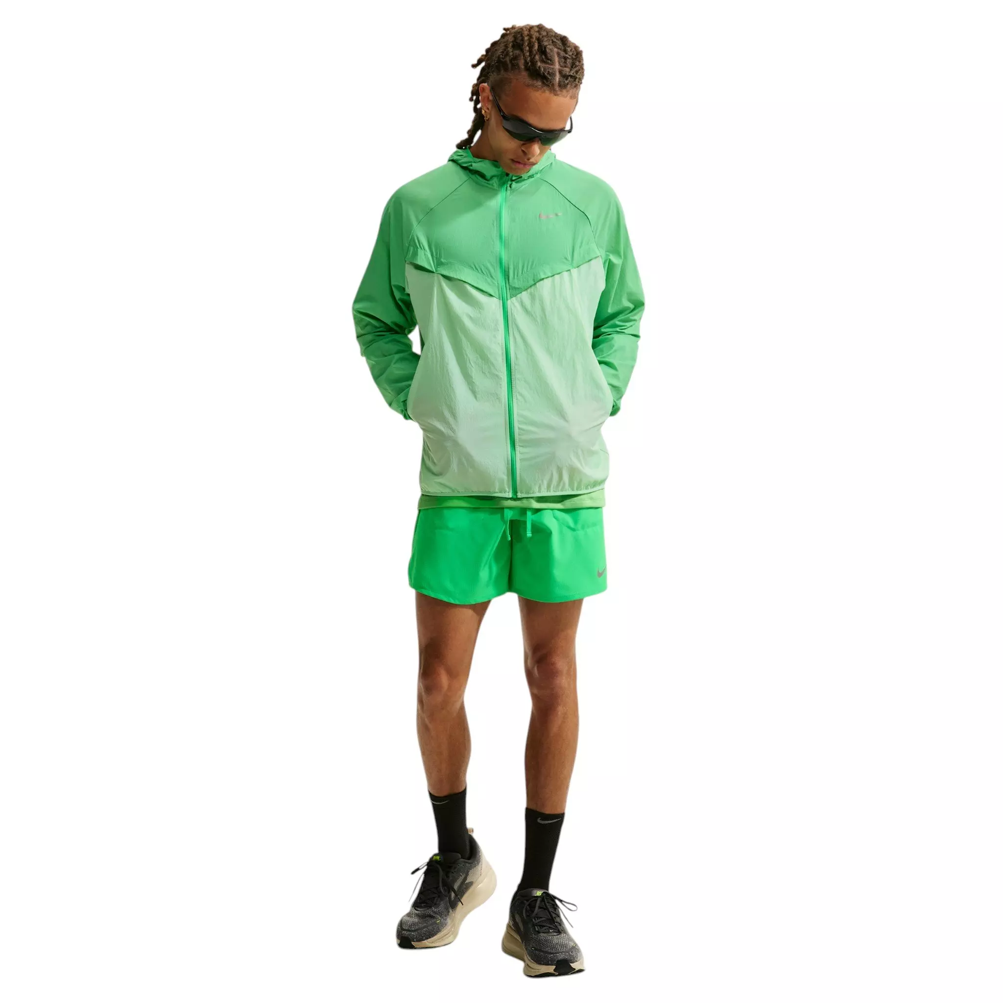 Nike Men's Stride Repel UV Running Jacket - Green - GREEN