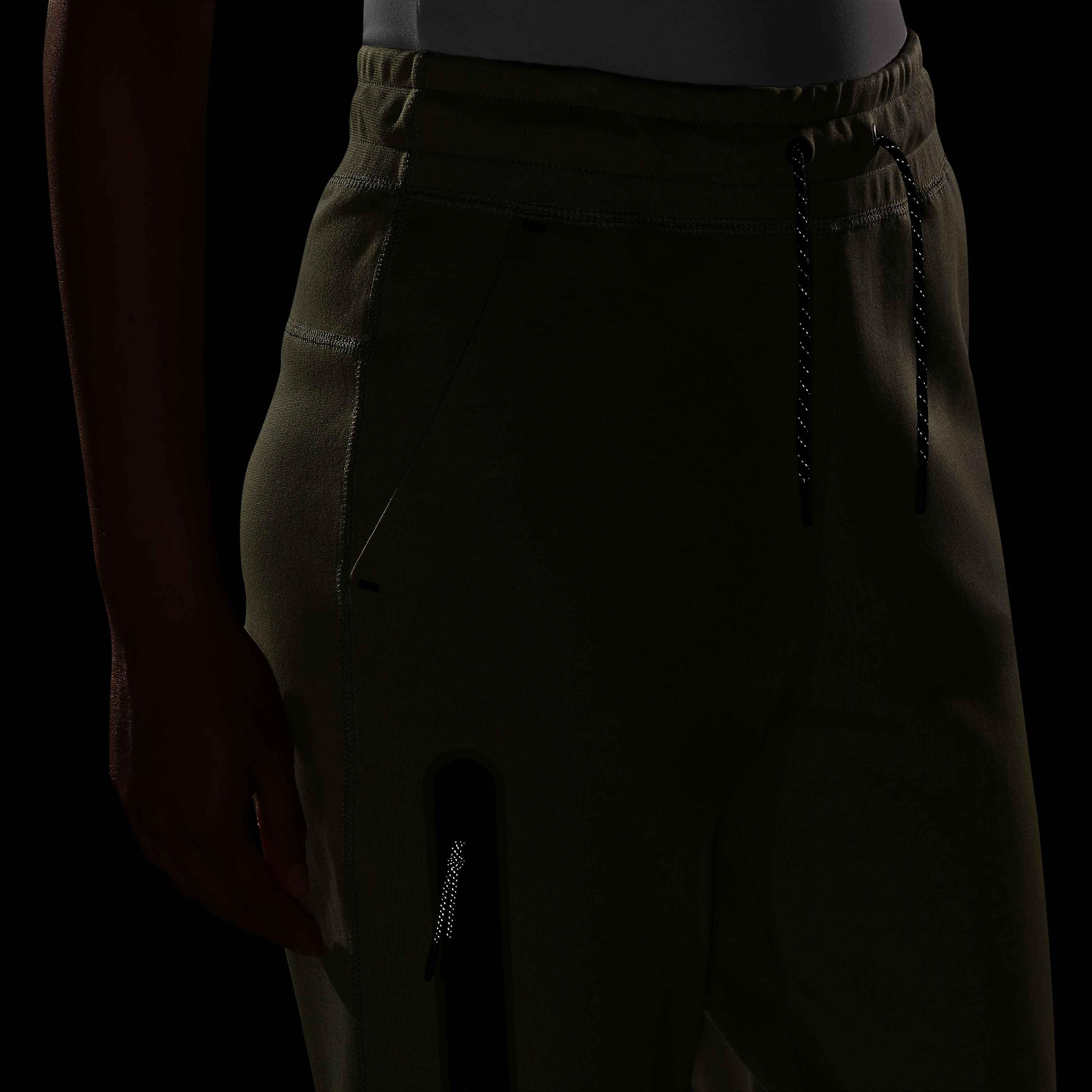 Nike Sportswear Tech Fleece Essential Pants - GREEN Thumbnail View 4