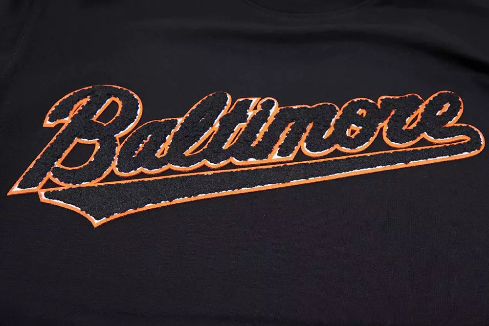 Pro Standard Men's MLB Baltimore Orioles Classic Chenille Top - BLACK