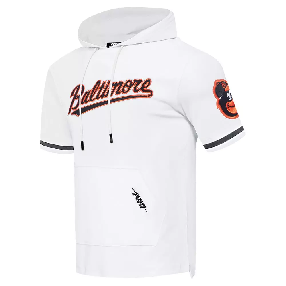 Pro Standard Men's MLB Baltimore Orioles Classic Chenille Short Sleeve Pullover Hoodie - WHITE/BLACK