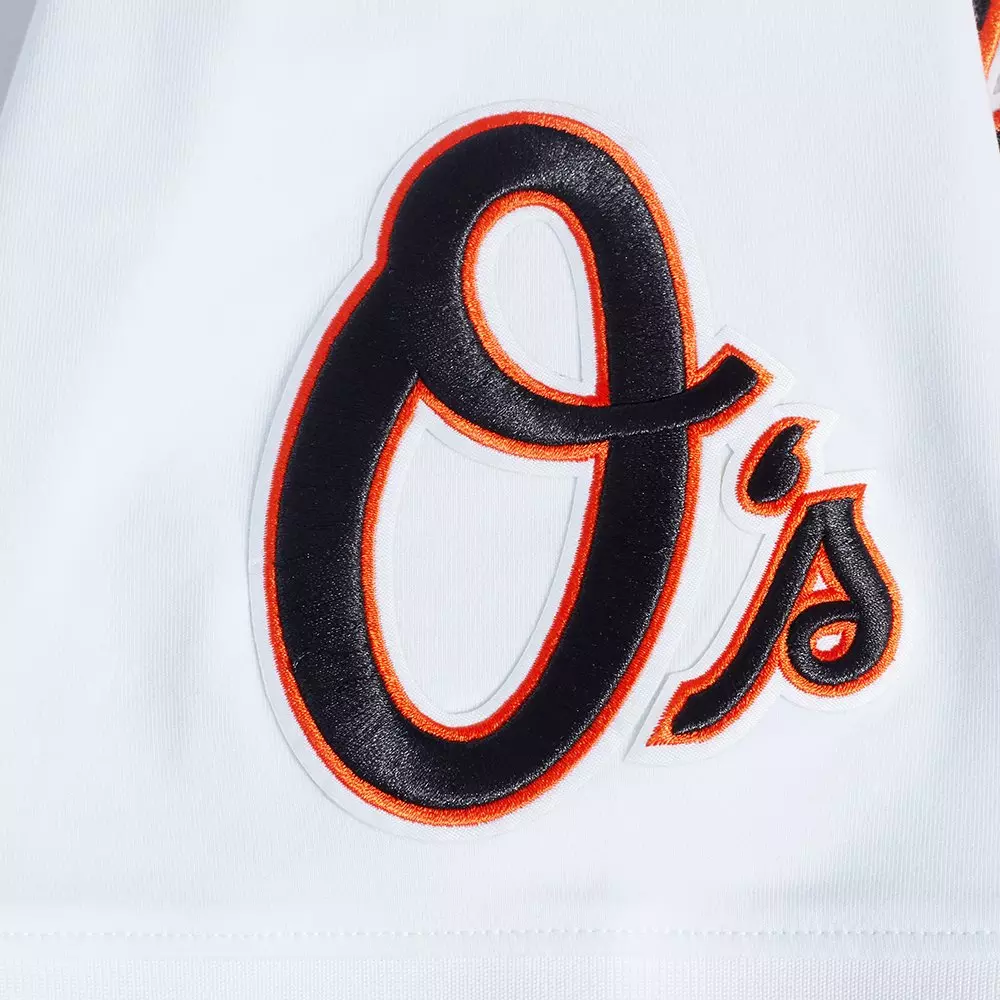 Pro Standard Men's MLB Baltimore Orioles Classic Chenille Short Sleeve Pullover Hoodie - WHITE/BLACK