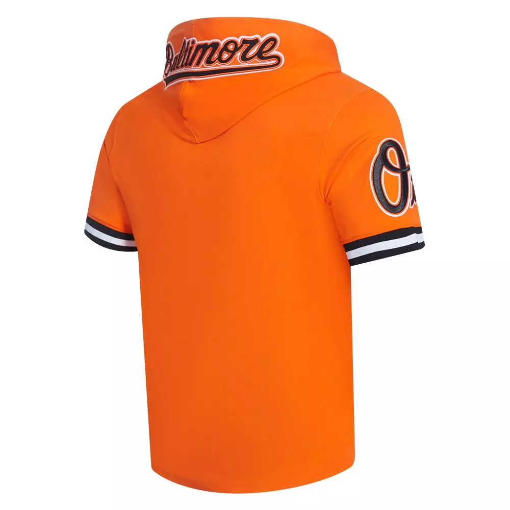 Pro Standard Men's MLB Baltimore Orioles Classic Chenille Short Sleeve Pullover Hoodie - ORANGE/BLACK