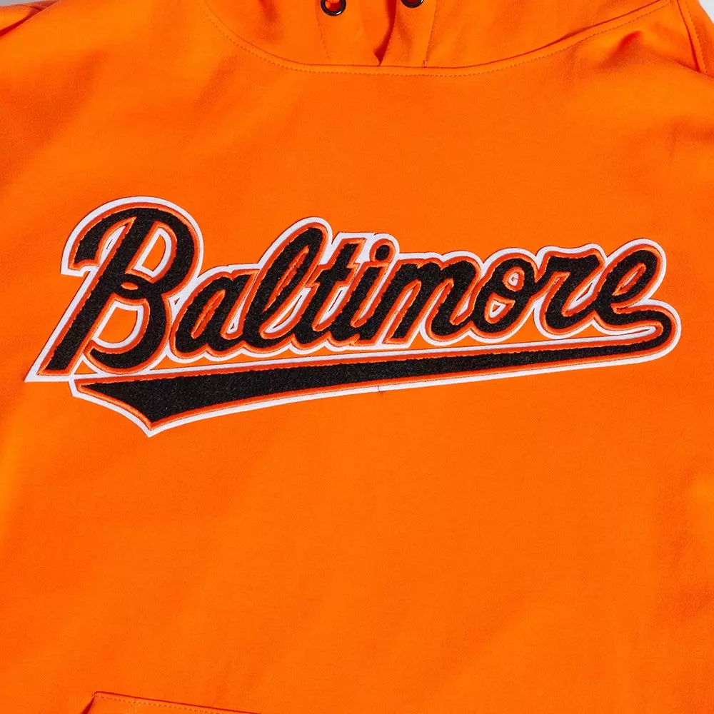 Pro Standard Men's MLB Baltimore Orioles Classic Chenille Short Sleeve Pullover Hoodie - ORANGE/BLACK