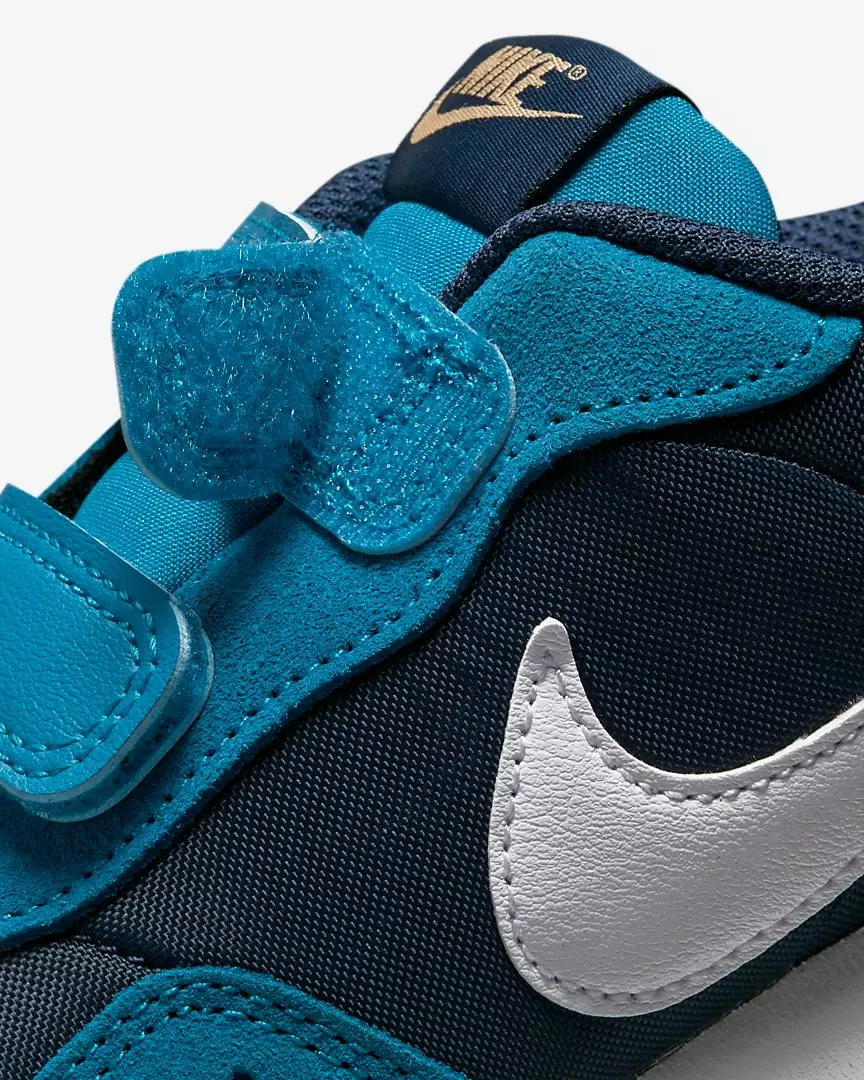 Nike MD Valiant "Midnight Navy/Imperial Blue/Melon Tint/White" Preschool Boys' Shoe - BLUE