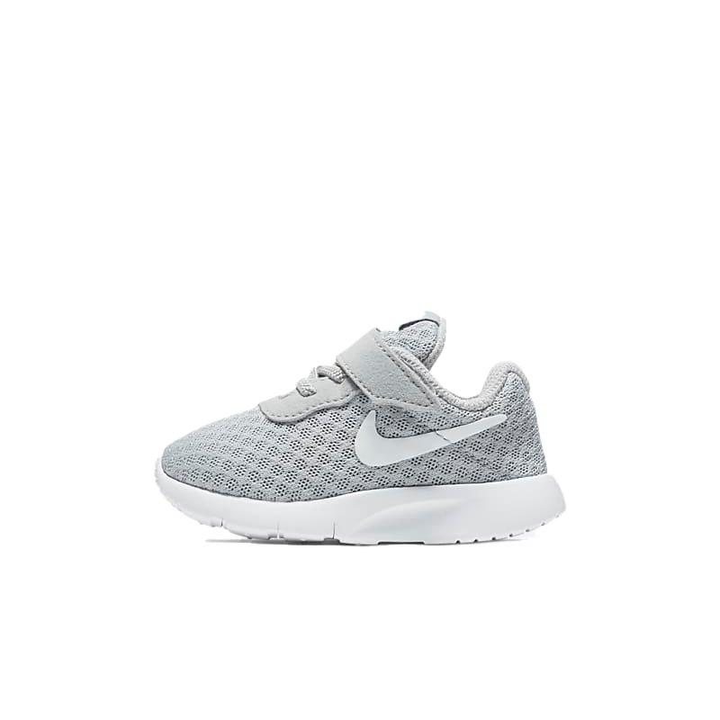 nike tanjun trainers junior grey