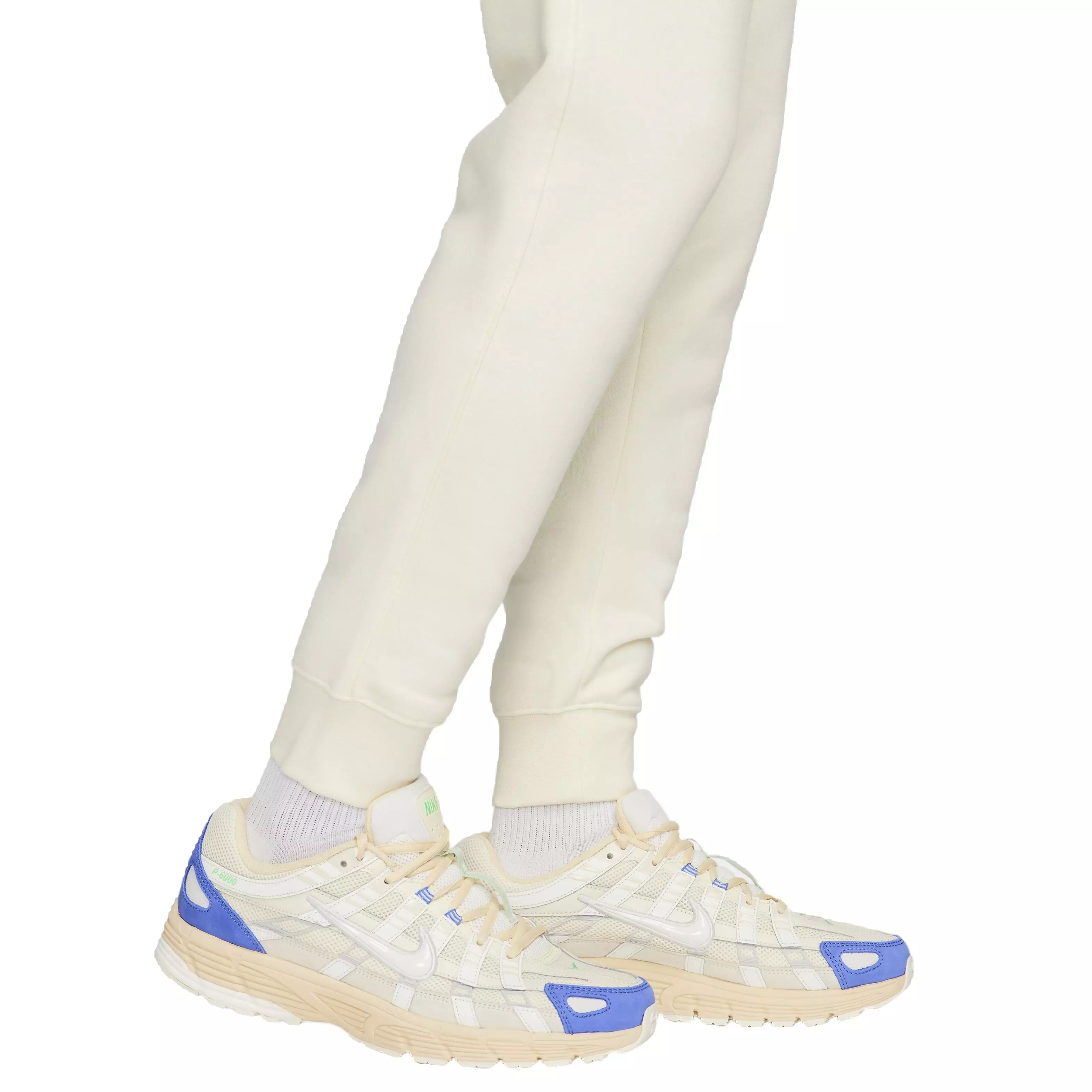 Nike Men's Club Brushed Patch Graphic Pants - WHITE