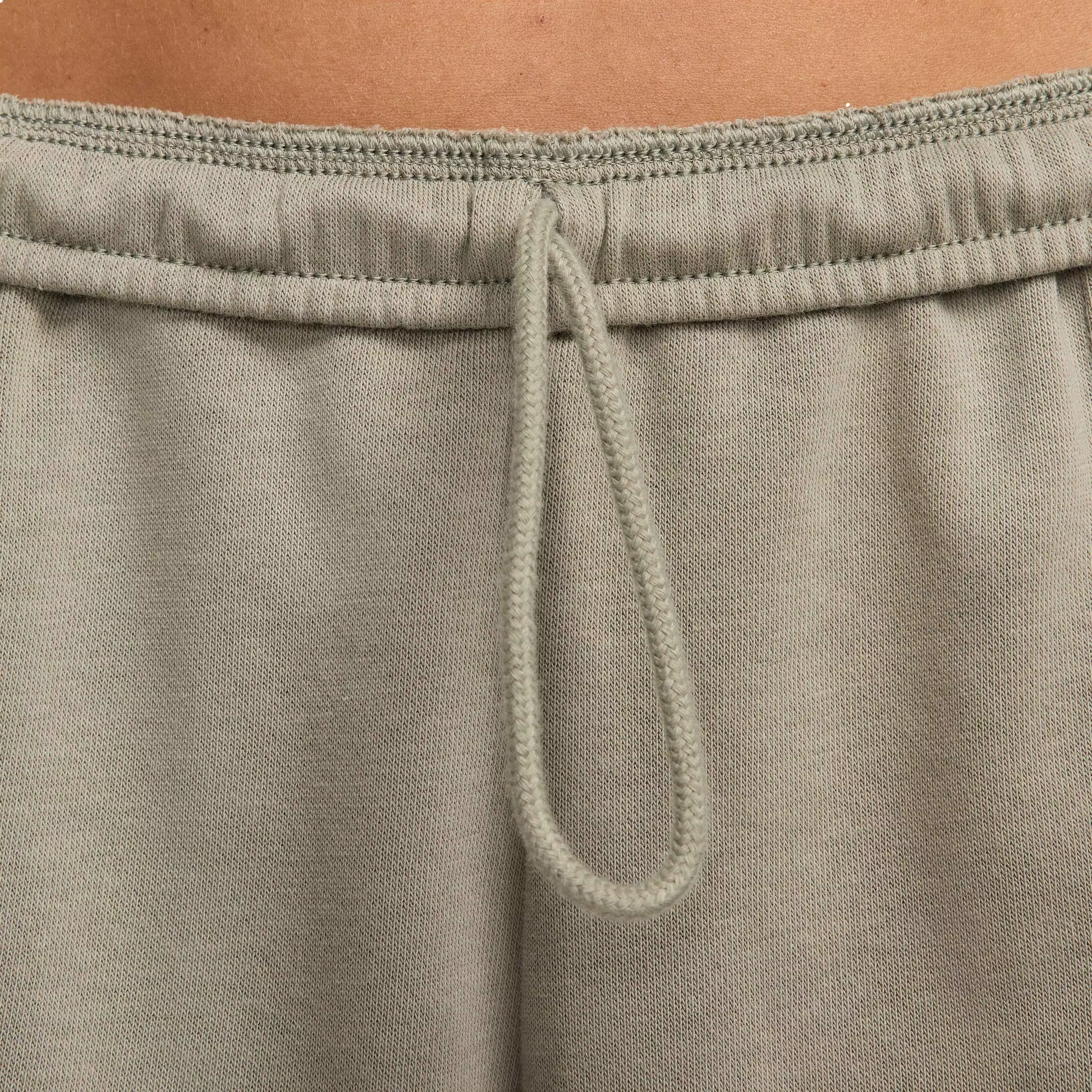 Nike Women's Sportswear Chill Terry Mid-Rise 4" French Terry Shorts - LT ARMY GREEN