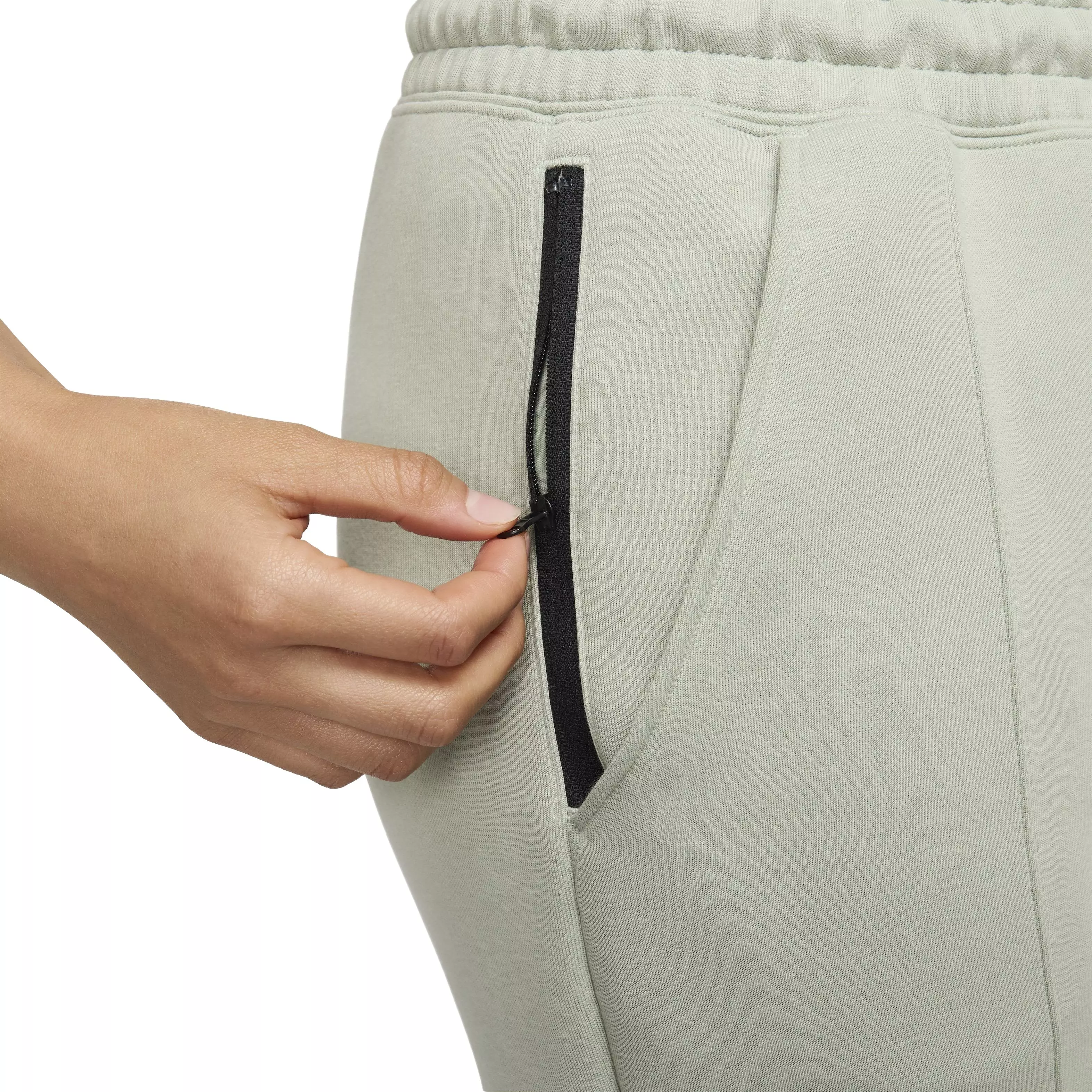 Nike Women's Sportswear Tech Fleece Mid-Rise Joggers - GREEN