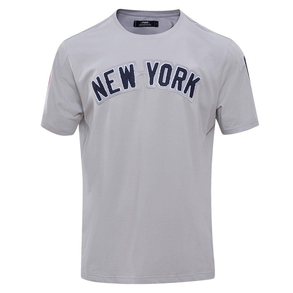 Pro Standard Men's MLB New York Yankees Classic Chenille Top - GREY