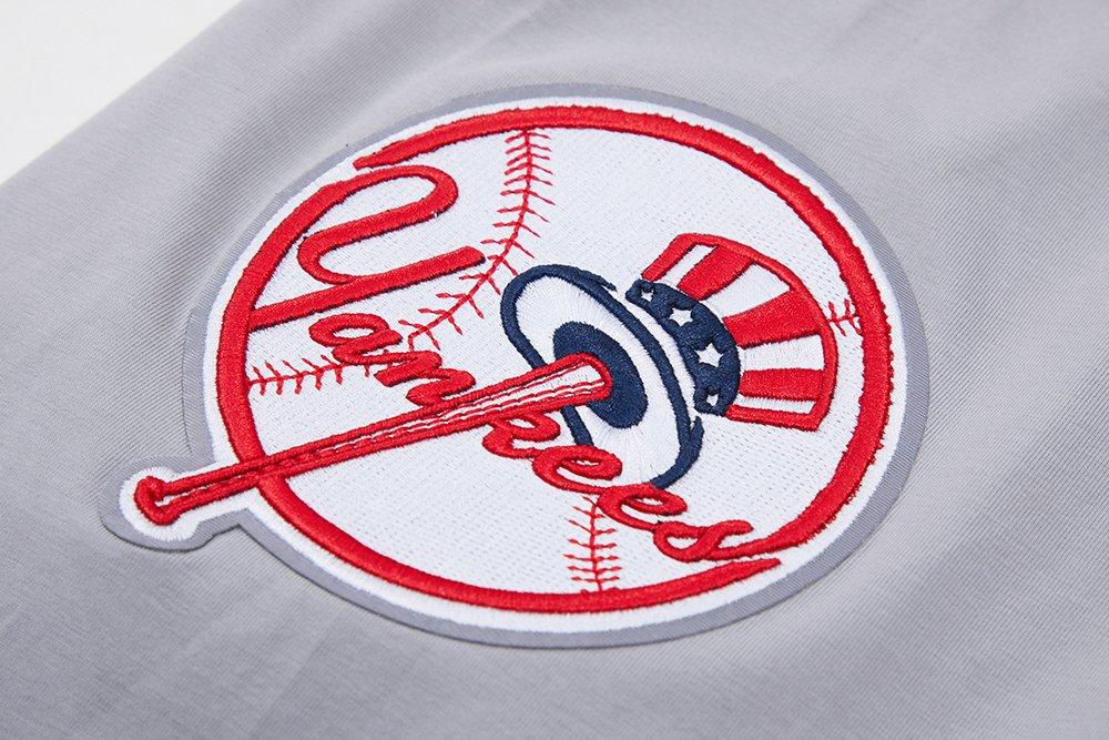 Pro Standard MLB New York Yankees Classic Chenille Men's Top