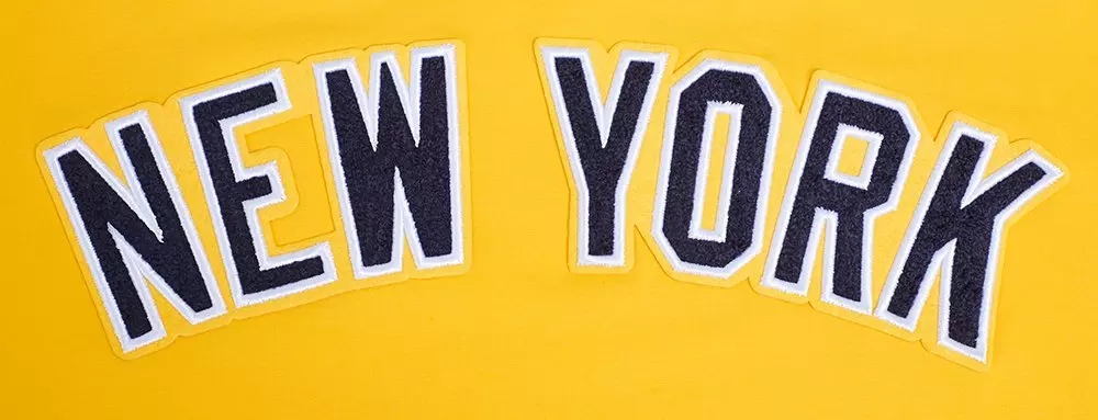 Pro Standard Men's MLB New York Yankees Classic Chenille Top - YELLOW