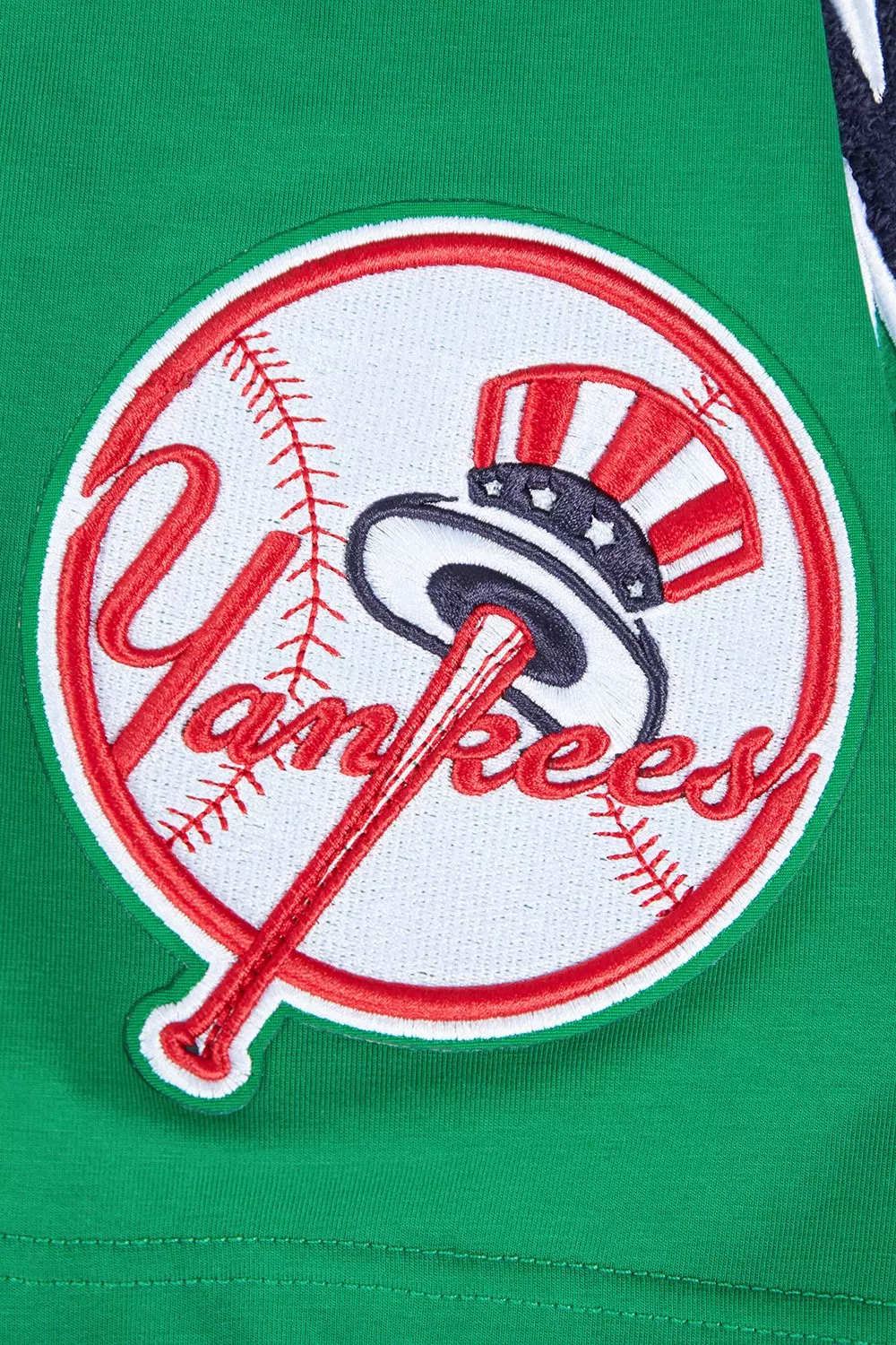 Pro Standard Men's MLB New York Yankees Classic Chenille Top - GREEN