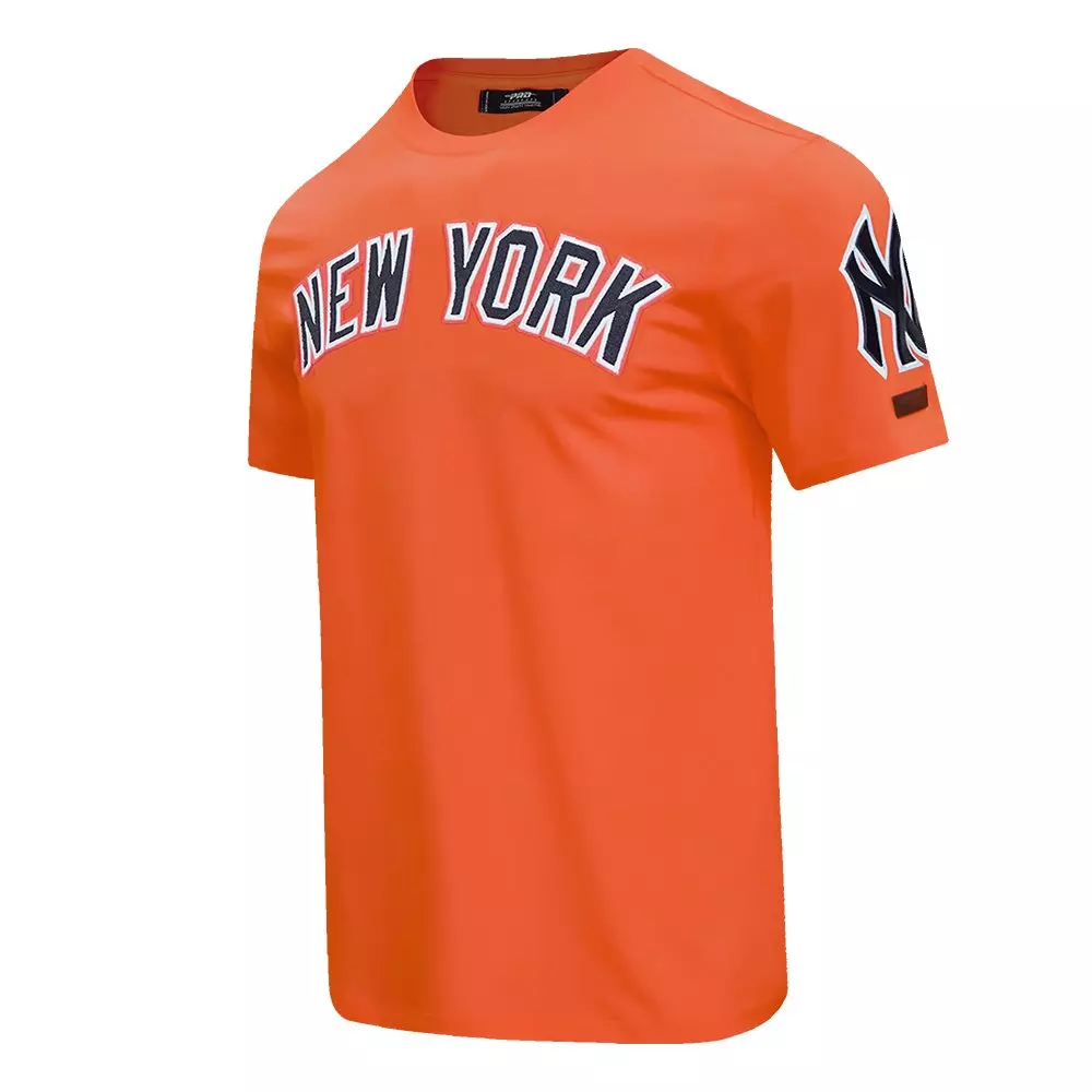 Pro Standard Men's MLB New York Yankees Classic Chenille Top - ORANGE