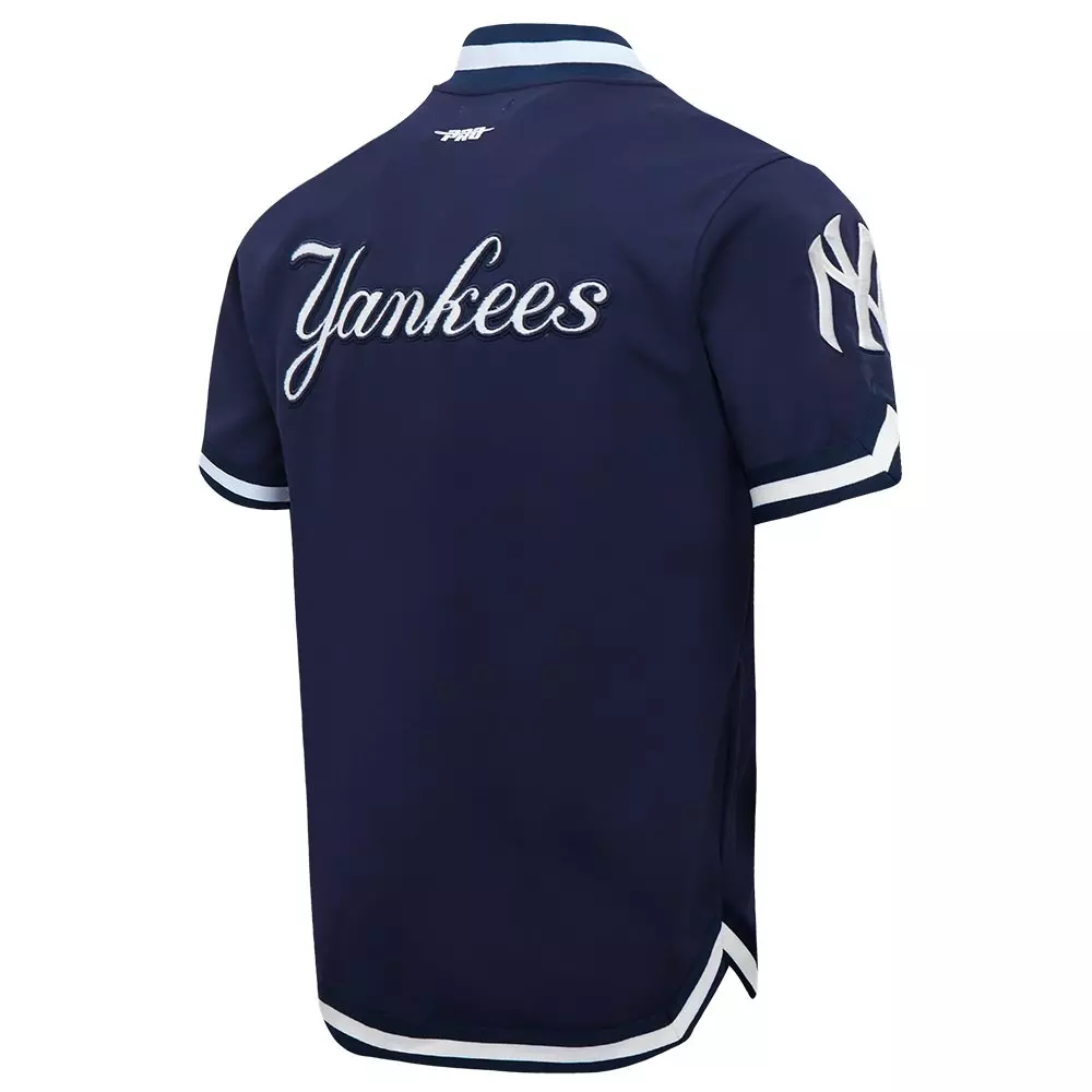 Pro Standard Men's MLB New York Yankees Classic Warm Up Jacket - Navy - NAVY