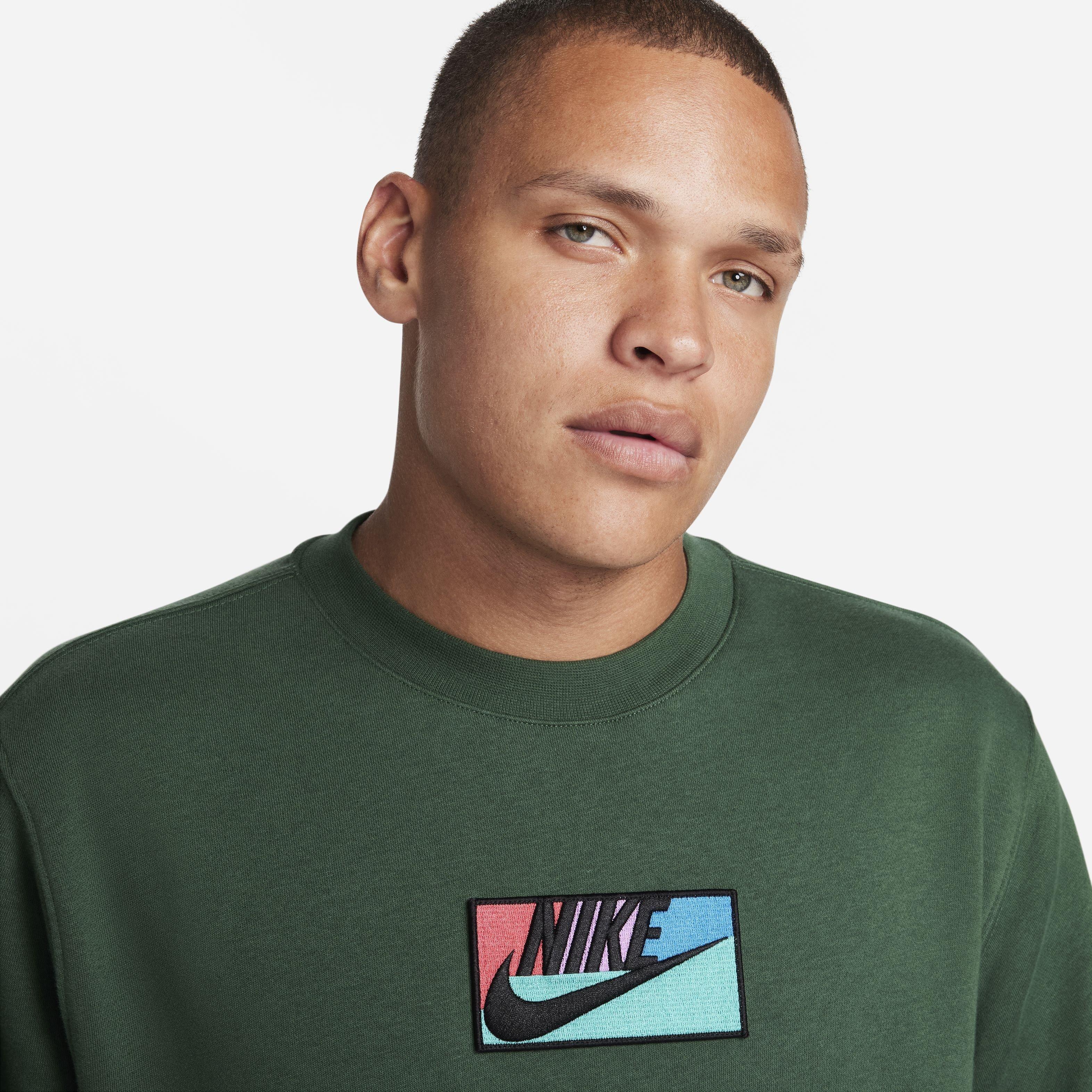 Nike Men's Club Fleece Crew - GREEN Thumbnail View 3