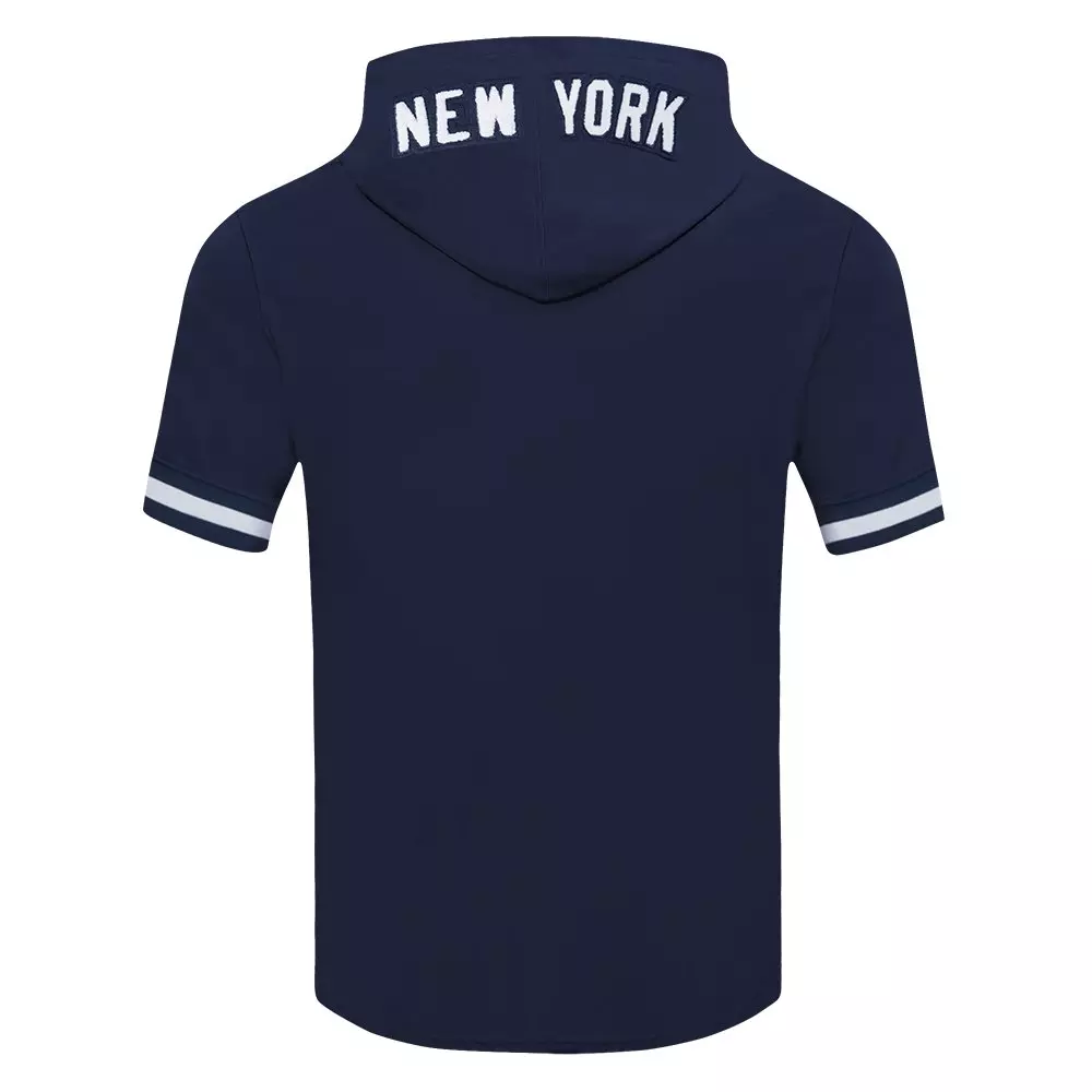 Pro Standard Men's MLB New York Yankees Classic Chenille Short Sleeve Pullover Hoodie - NAVY