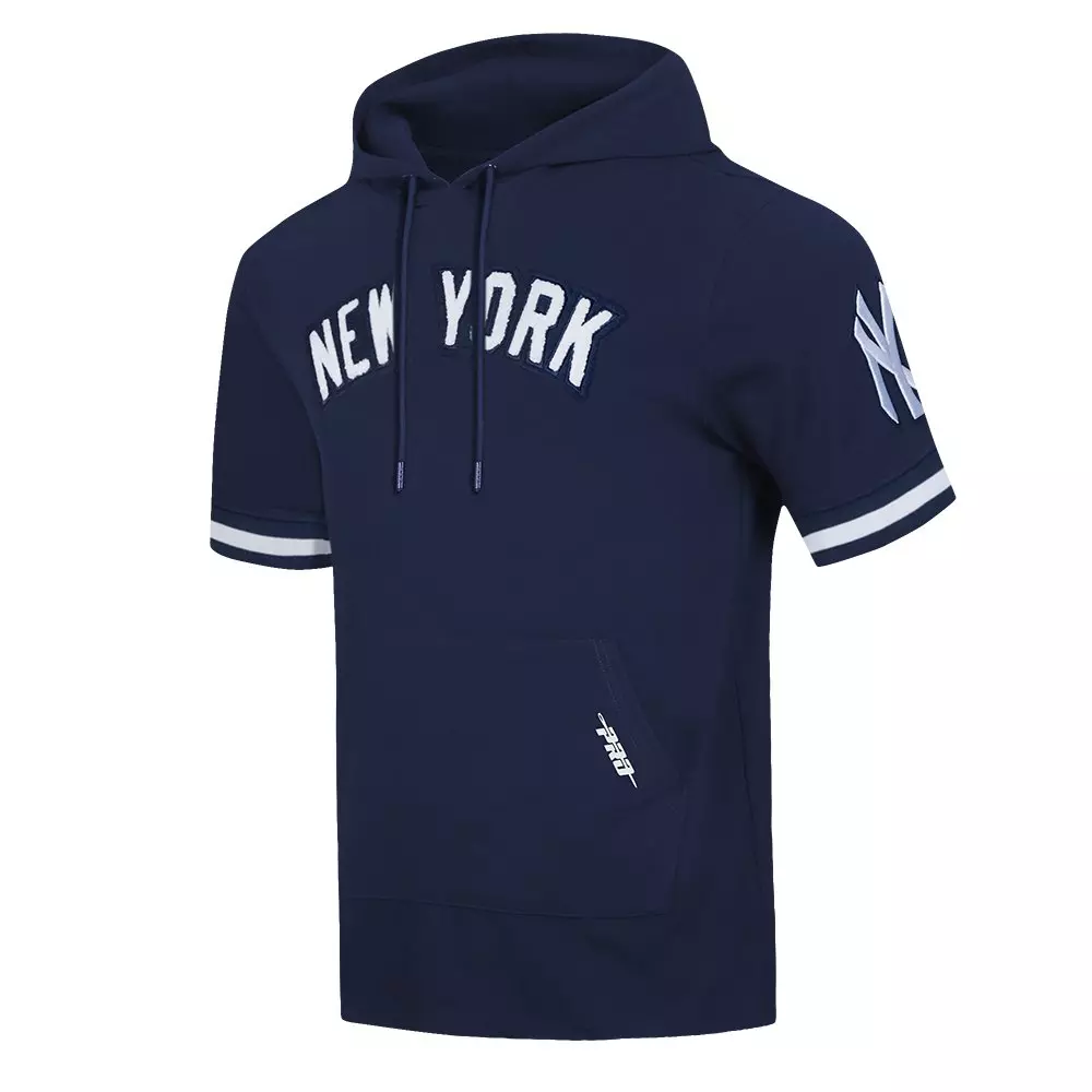 Pro Standard Men's MLB New York Yankees Classic Chenille Short Sleeve Pullover Hoodie - NAVY