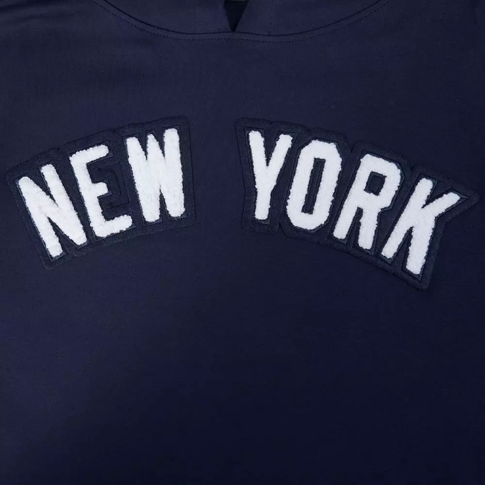 Pro Standard Men's MLB New York Yankees Classic Chenille Short Sleeve Pullover Hoodie - NAVY