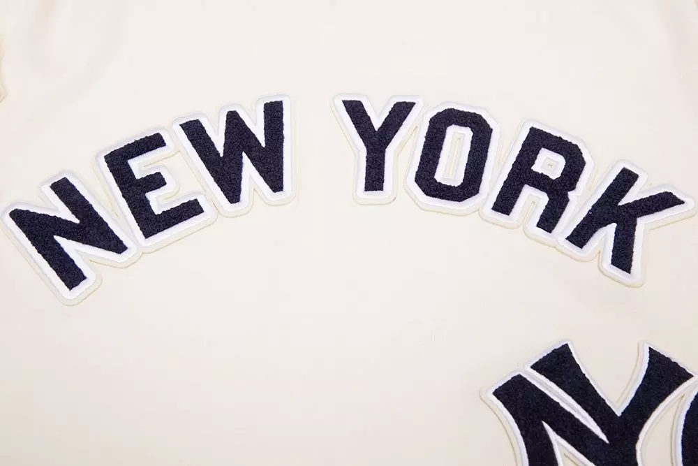 Pro Standard Men's MLB New York Yankees Retro Classic Top - Eggshell - EGGSHELL