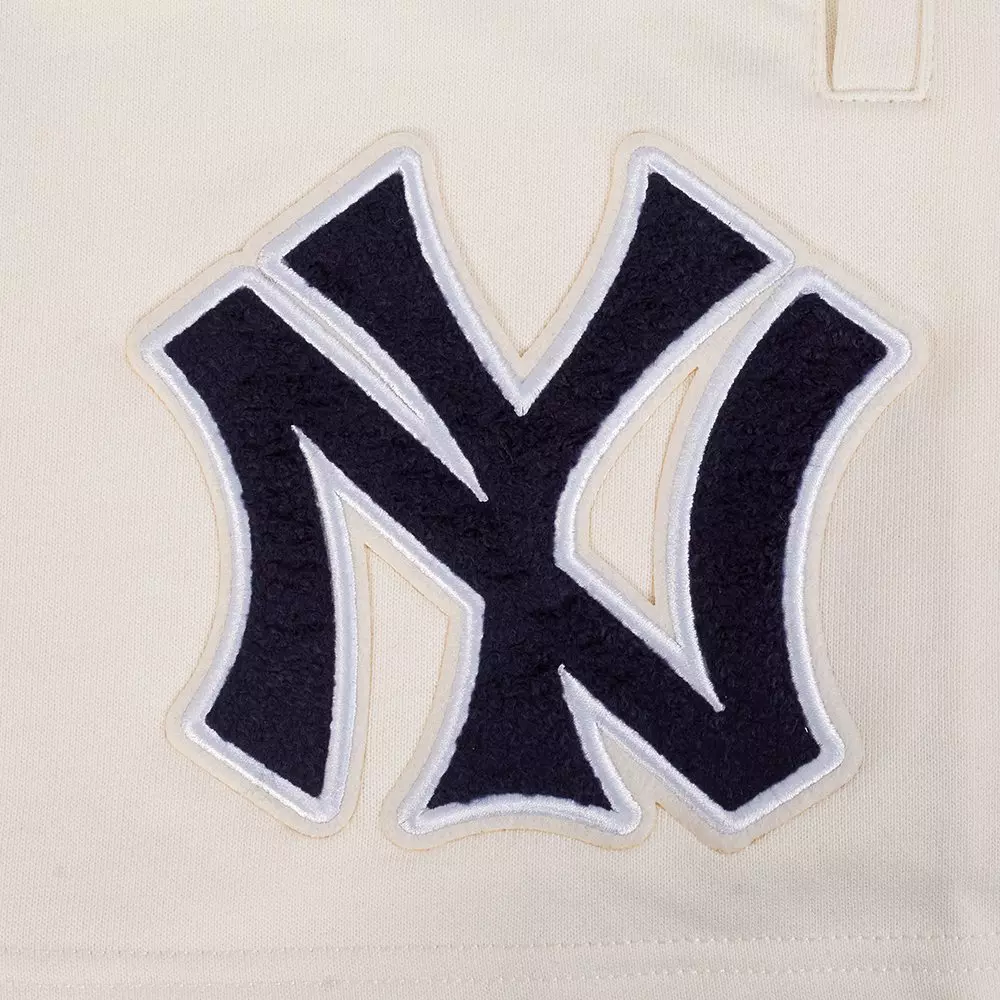 Pro Standard Men's MLB New York Yankees Retro Classic Fleece Shorts - CREAM