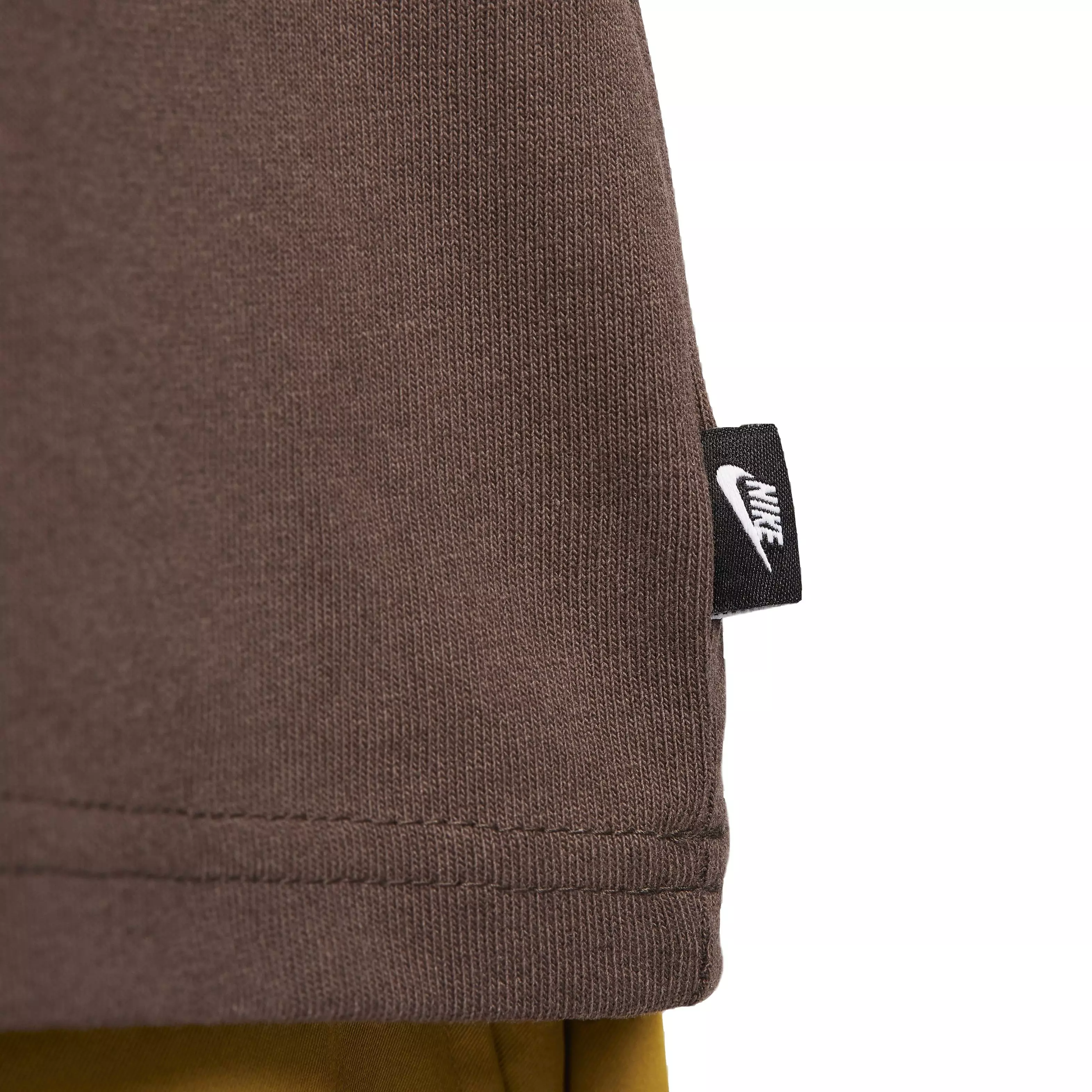 Nike Men's Sportswear Premium Essentials Long-Sleeve Tee - BROWN