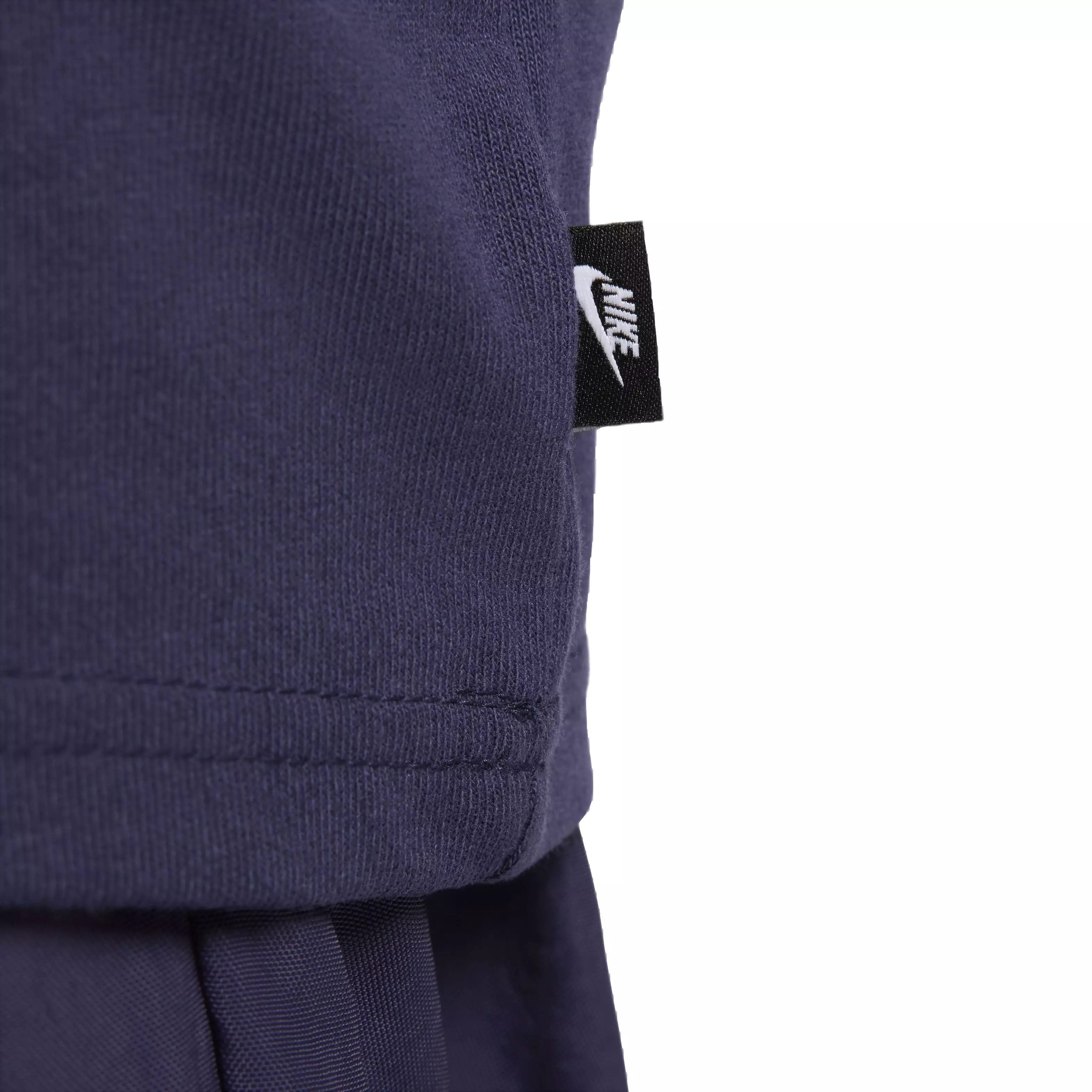 Nike Men's Sportswear Premium Essentials Long-Sleeve T-Shirt - PURPLE