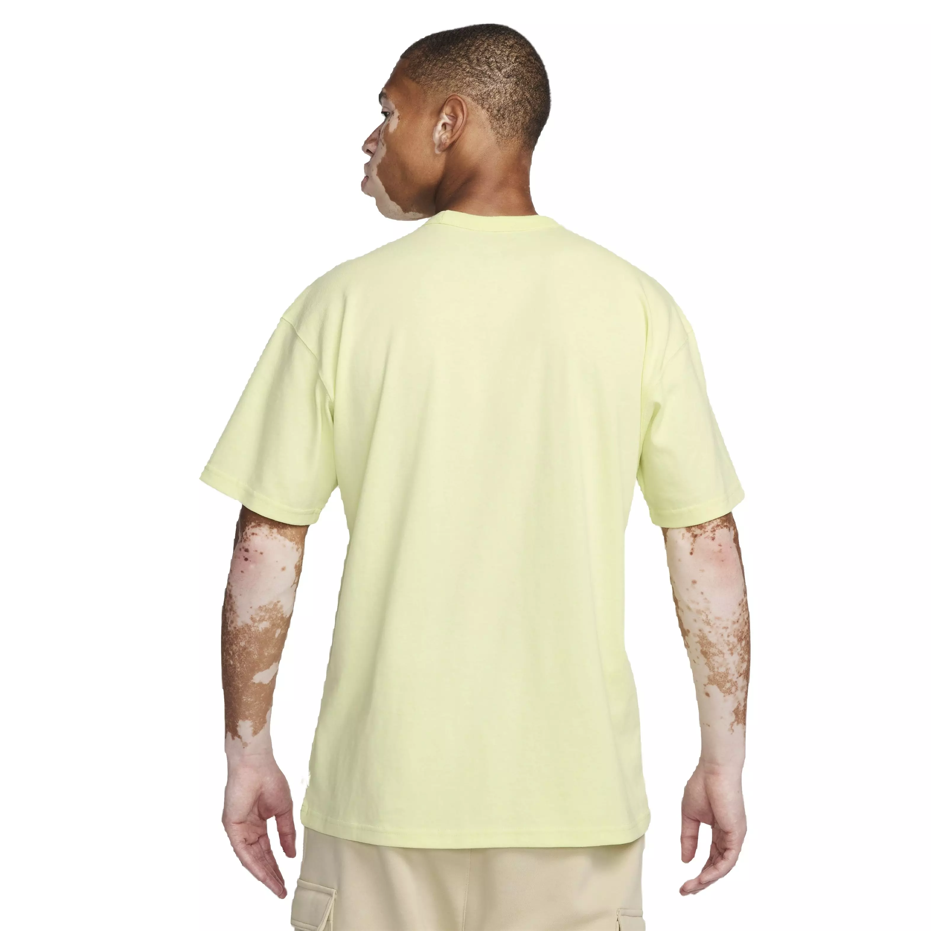 Nike Men's Sportswear Premium Essentials T-Shirt - LIME GREEN