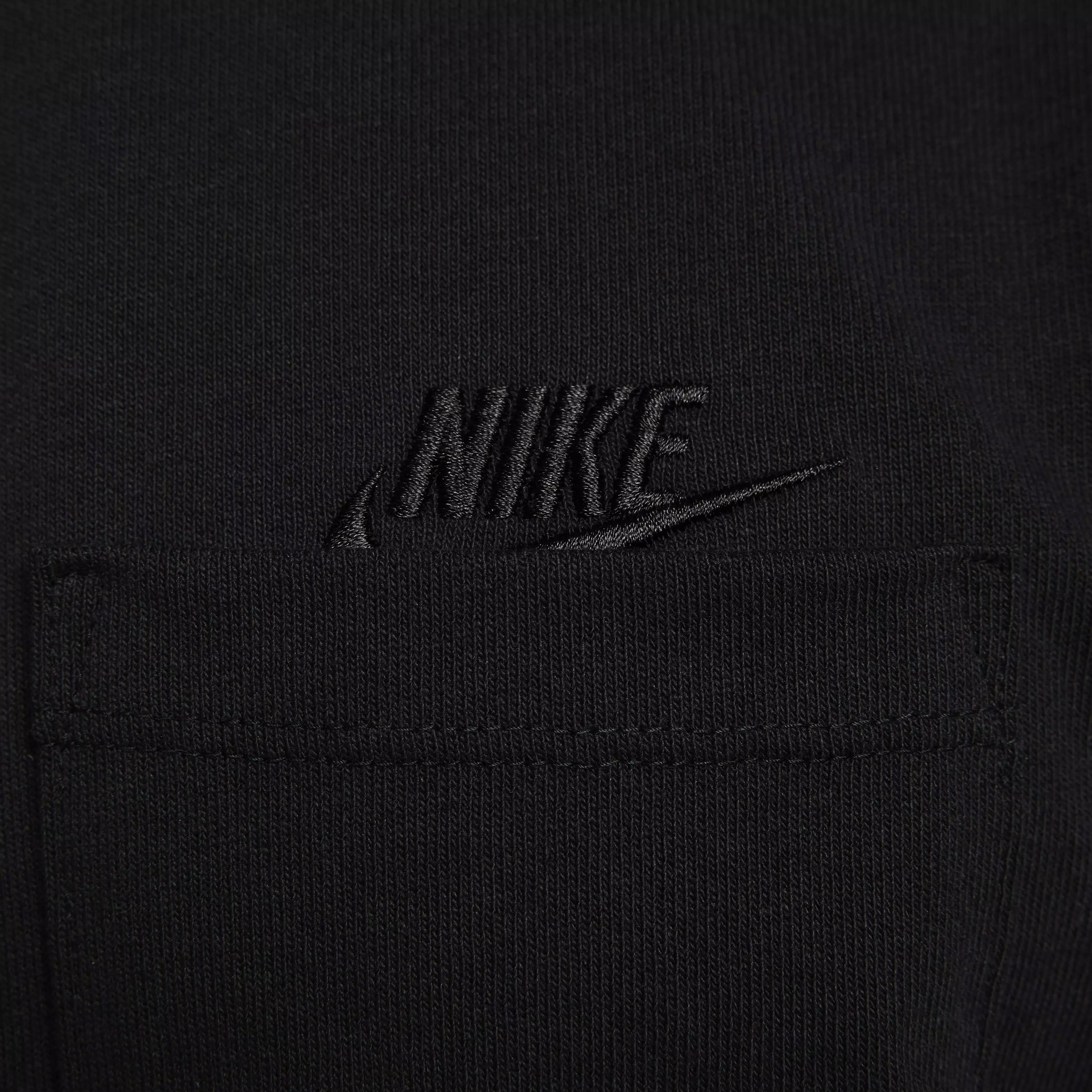 Nike Men's Sportswear Premium Essentials Pocket T-Shirt - BLACK