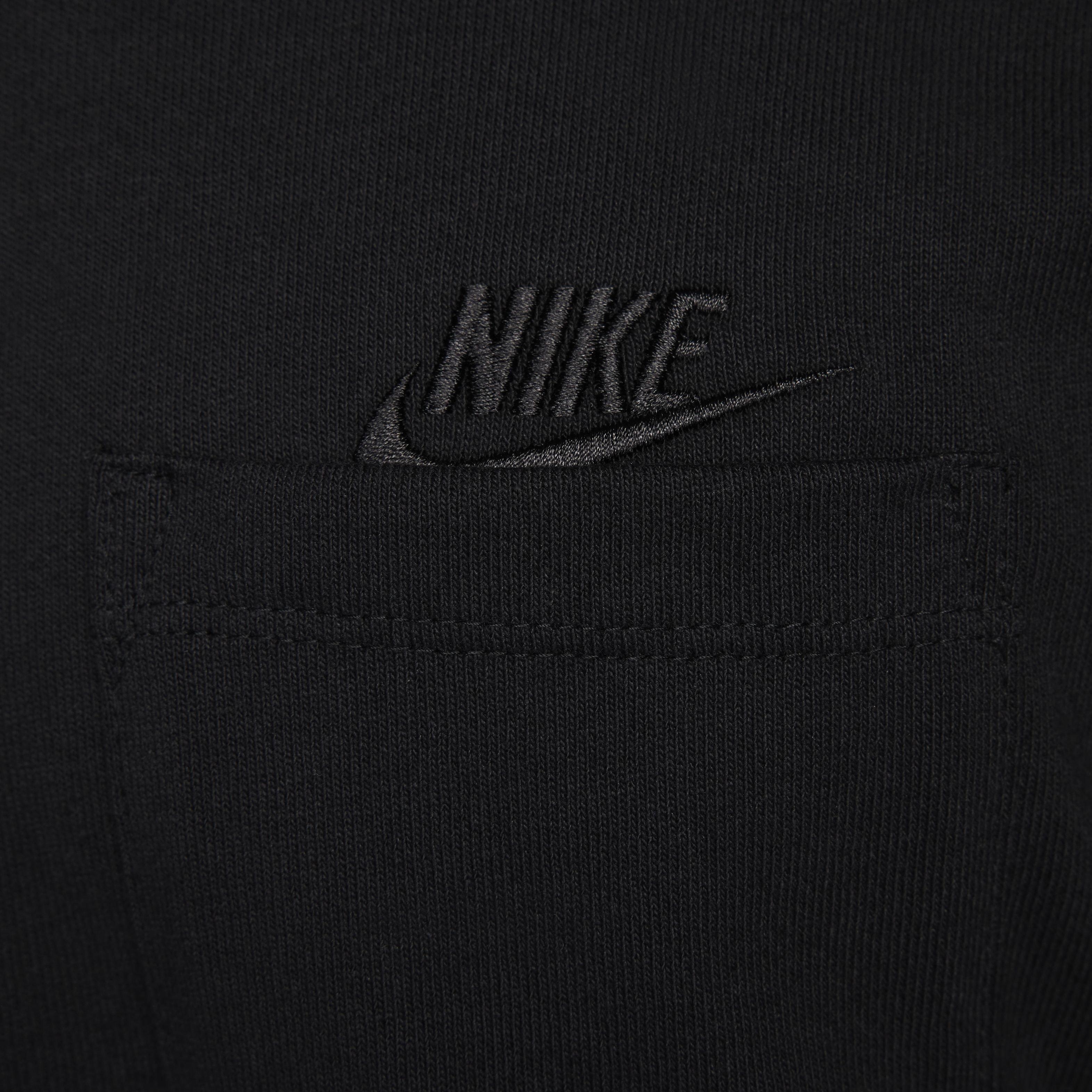Nike Men's Sportswear Premium Essentials Long-Sleeve Pocket T-Shirt - BLACK Thumbnail View 4