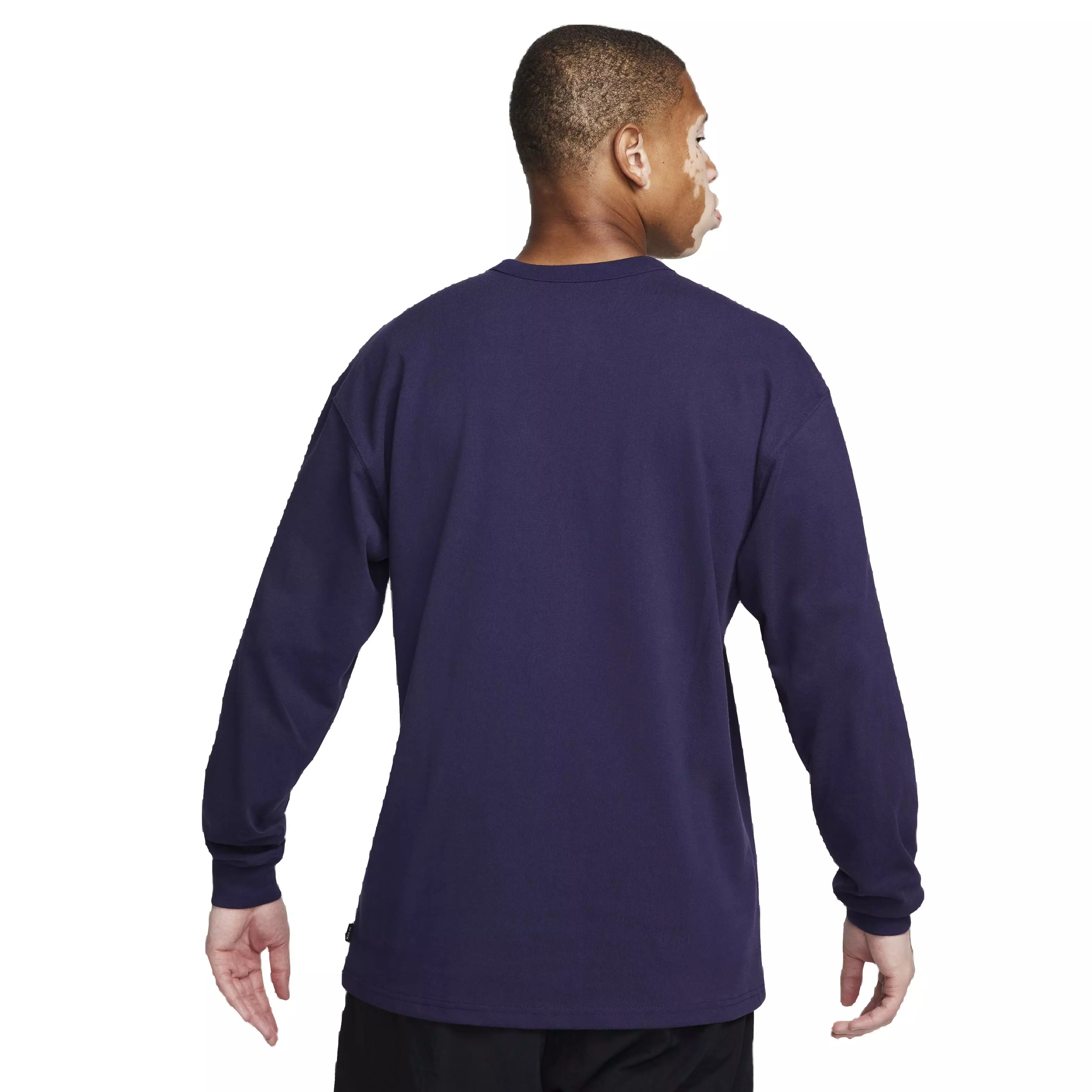 Nike Men's Sportswear Premium Essentials Long-Sleeve Pocket T-Shirt - PURPLE