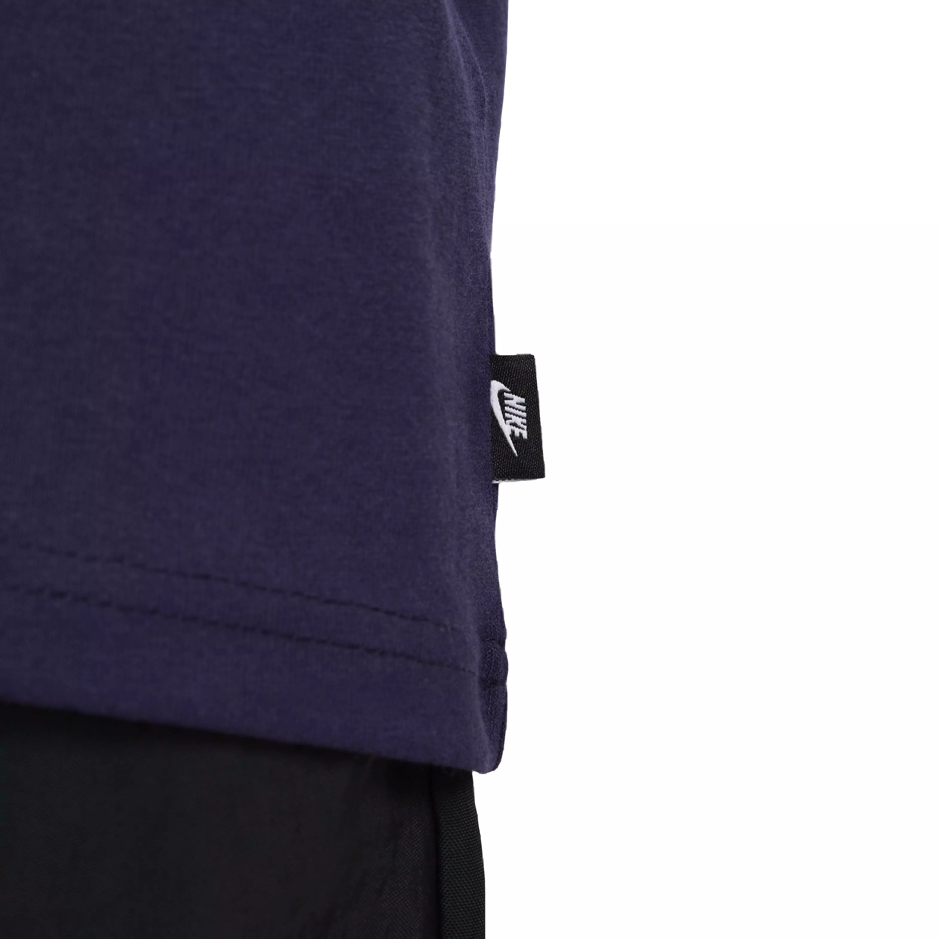 Nike Men's Sportswear Premium Essentials Long-Sleeve Pocket T-Shirt - PURPLE