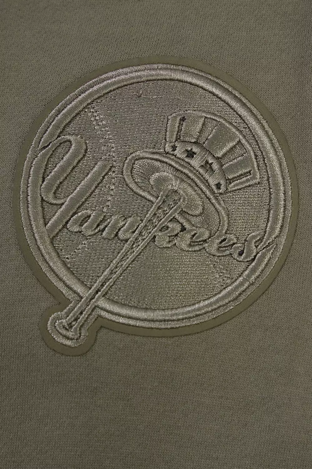 Pro Standard Men's MLB New York Yankees Neutral Drop Shoulder Pullover Hoodie - DK BROWN