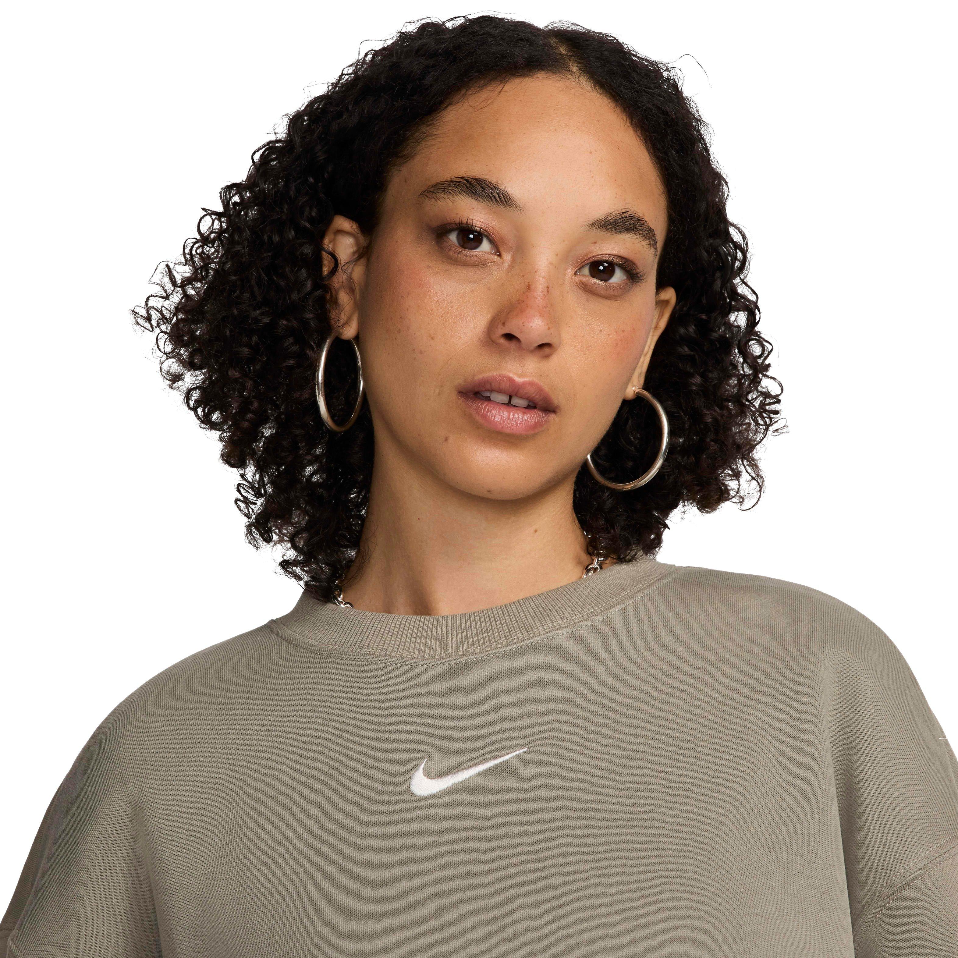 Nike Women's Sportswear Phoenix Brushed Fleece Oversized Crewneck Sweatshirt - GREEN Thumbnail View 3