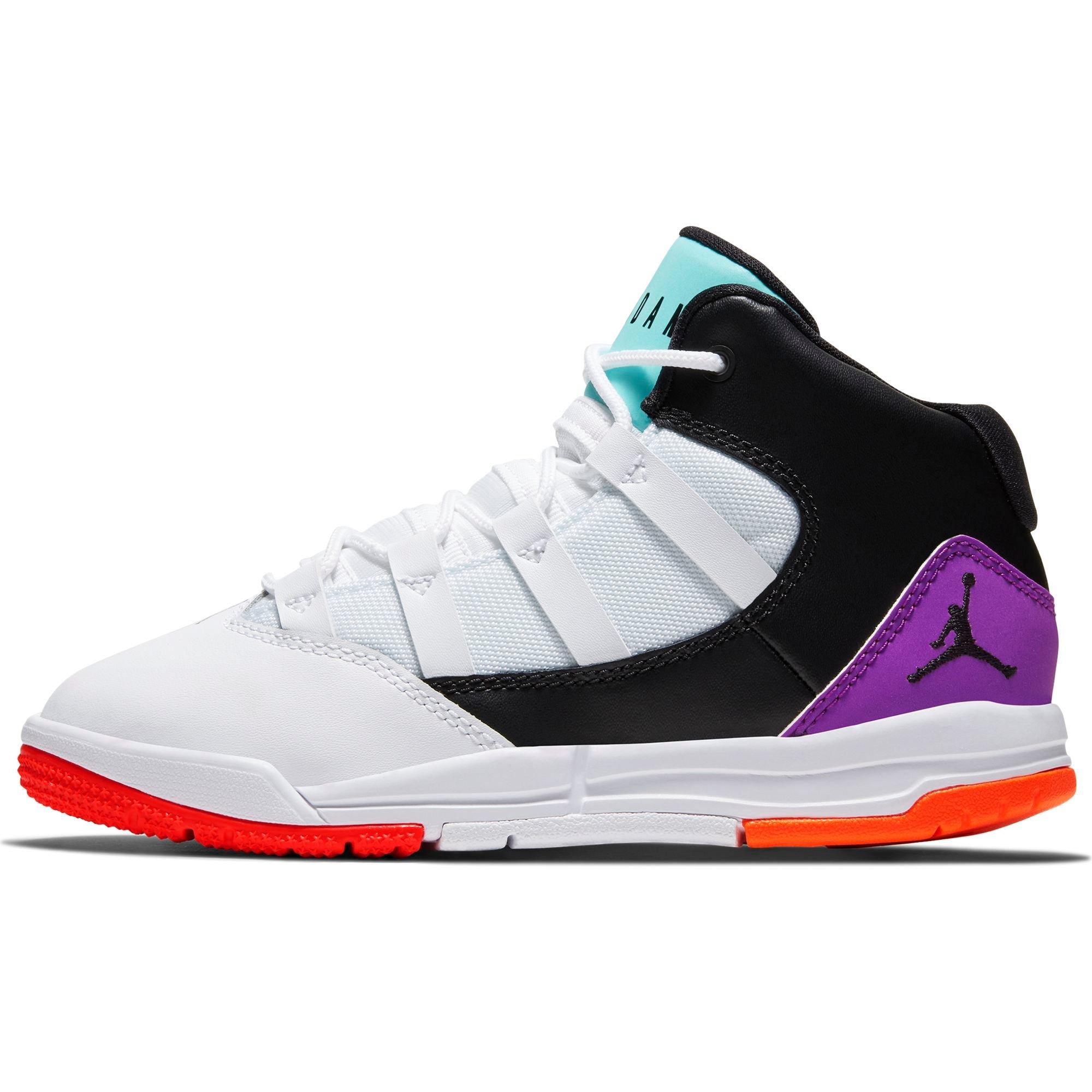 jordan max aura white black purple