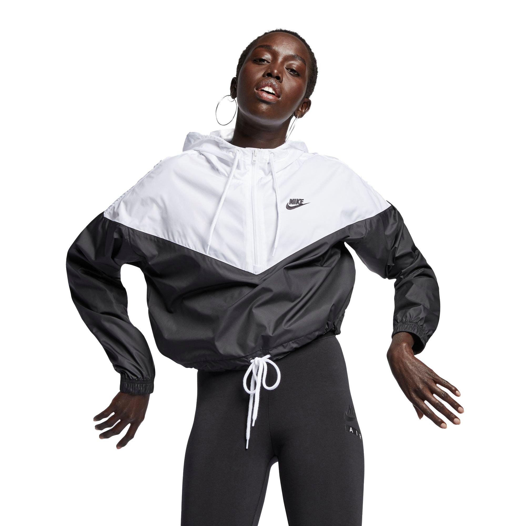 nike women's heritage windbreaker