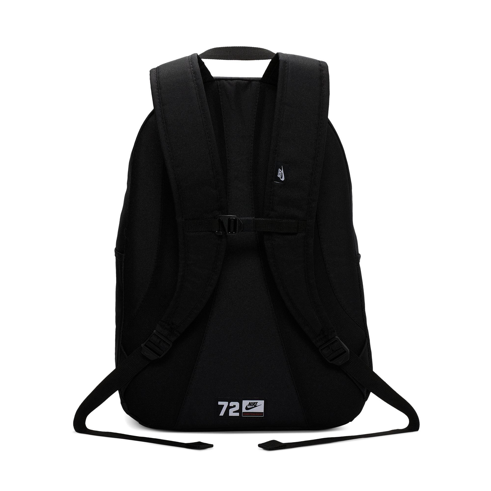 black nike hayward backpack 2.0 DV1296-010 Black/White, One Size : Patio, Lawn & Garden Front bungee system with cinch lets you quickly stash a jacket or other essentials Nike Men's Sportswear Hayward Futura