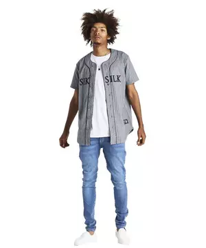 Baseball jersey outfit for Man in 2023  Baseball jersey outfit, Jersey  outfit, Streetwear men outfits
