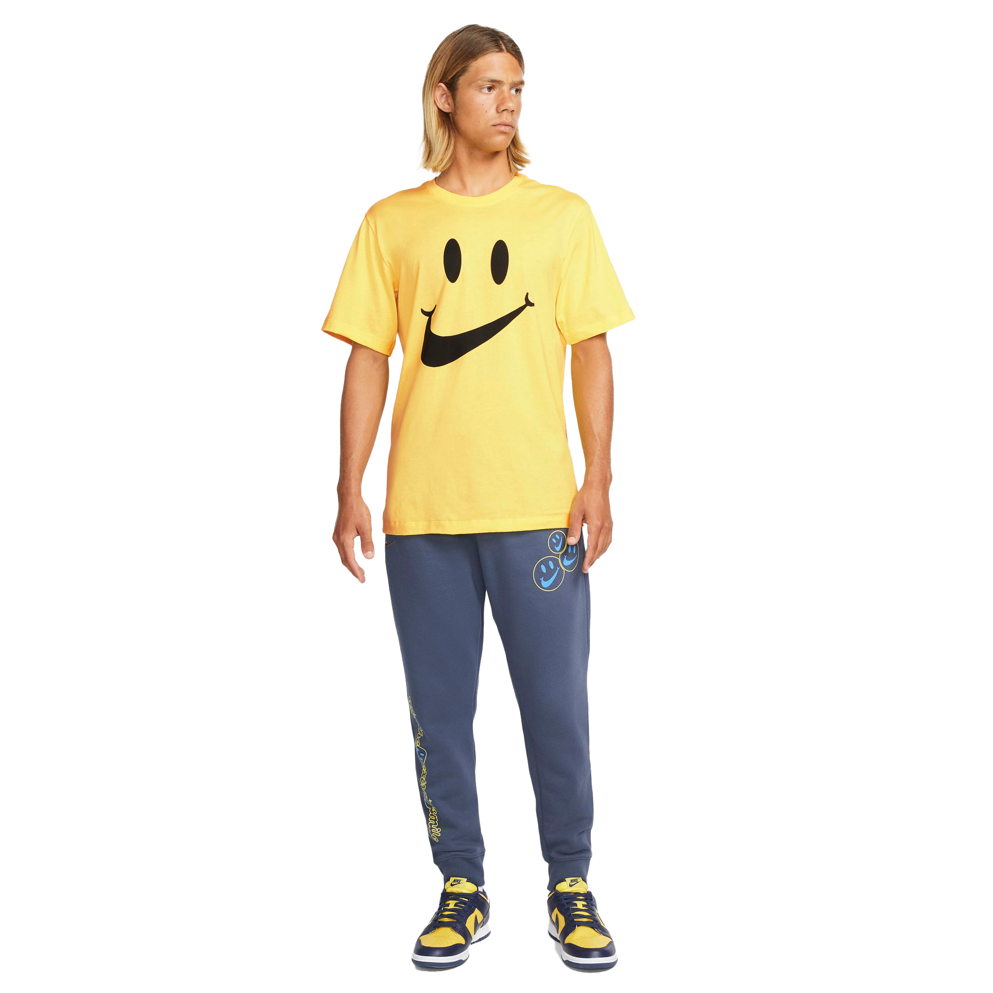 Nike t shirt outlet smiley