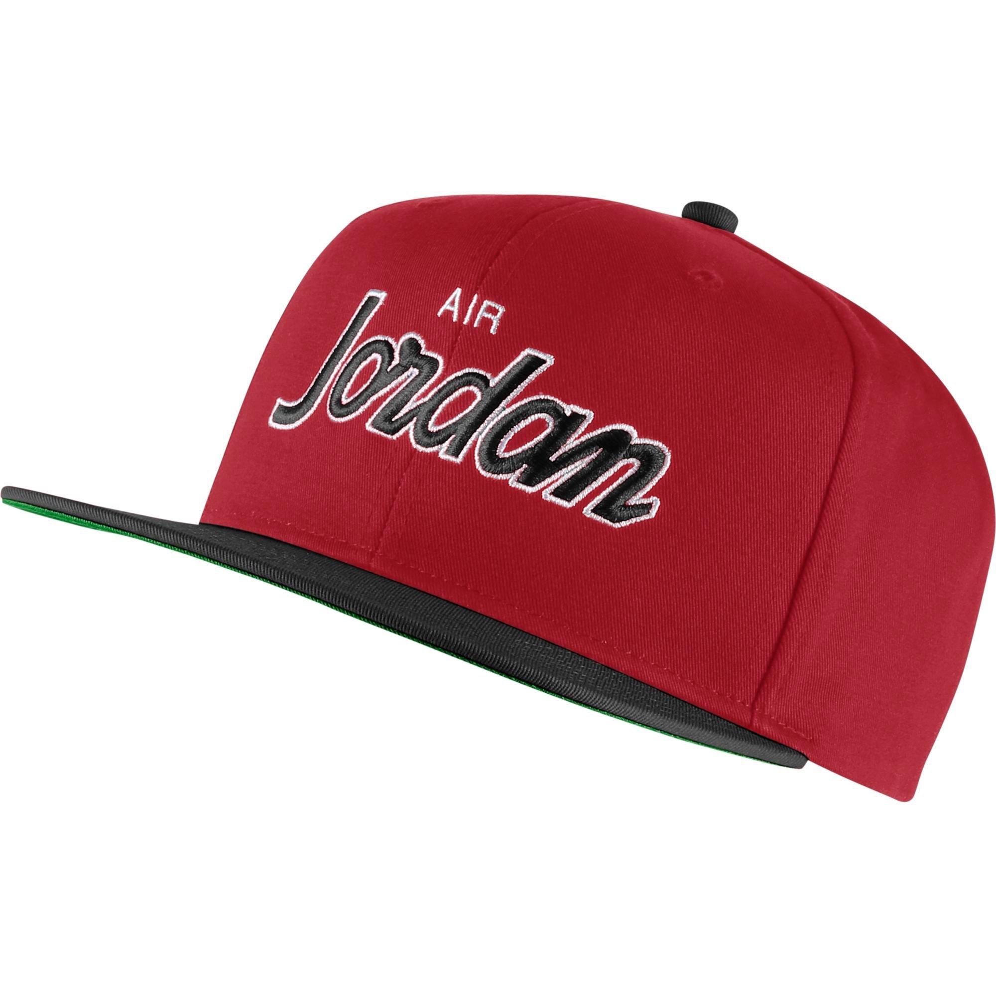 jordan snapback red