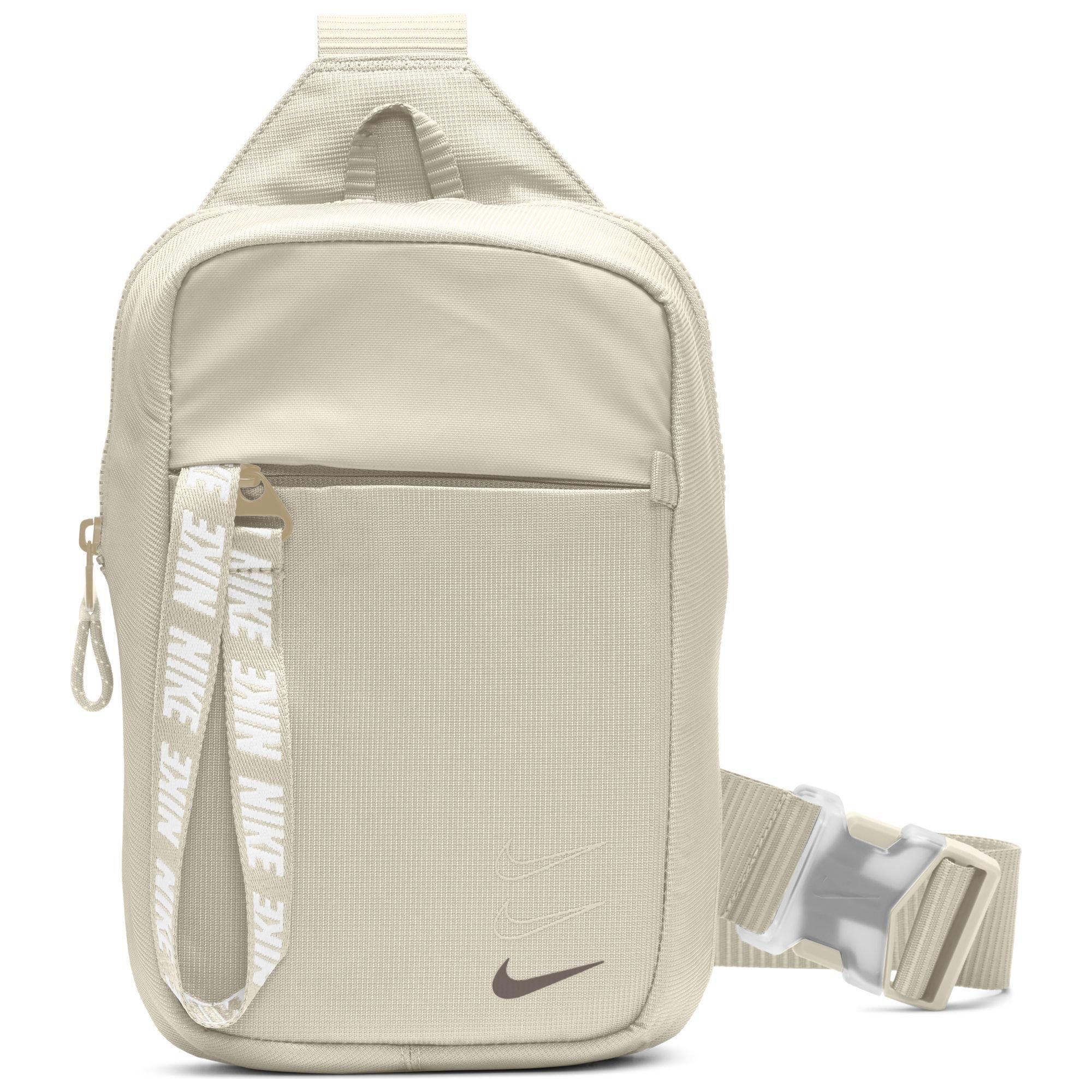 sprtswr essentials hip pack