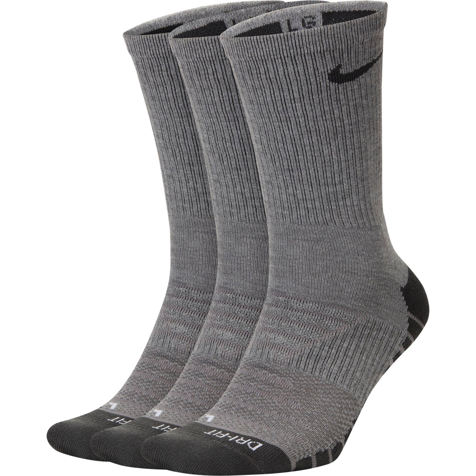 Nike Everyday Max Cushioned Training Crew Socks (3 Pairs).