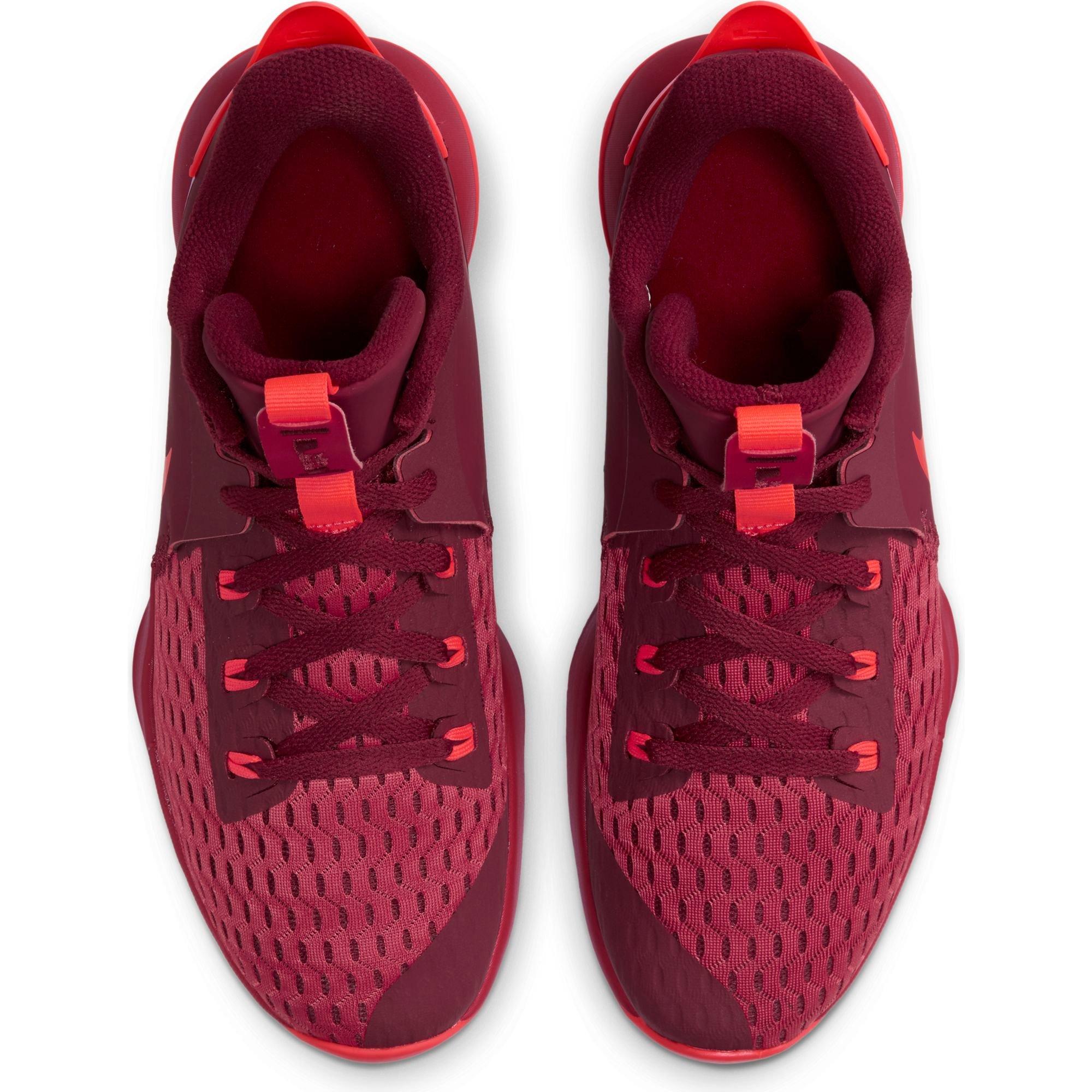 Nike LeBron Witness 5 \