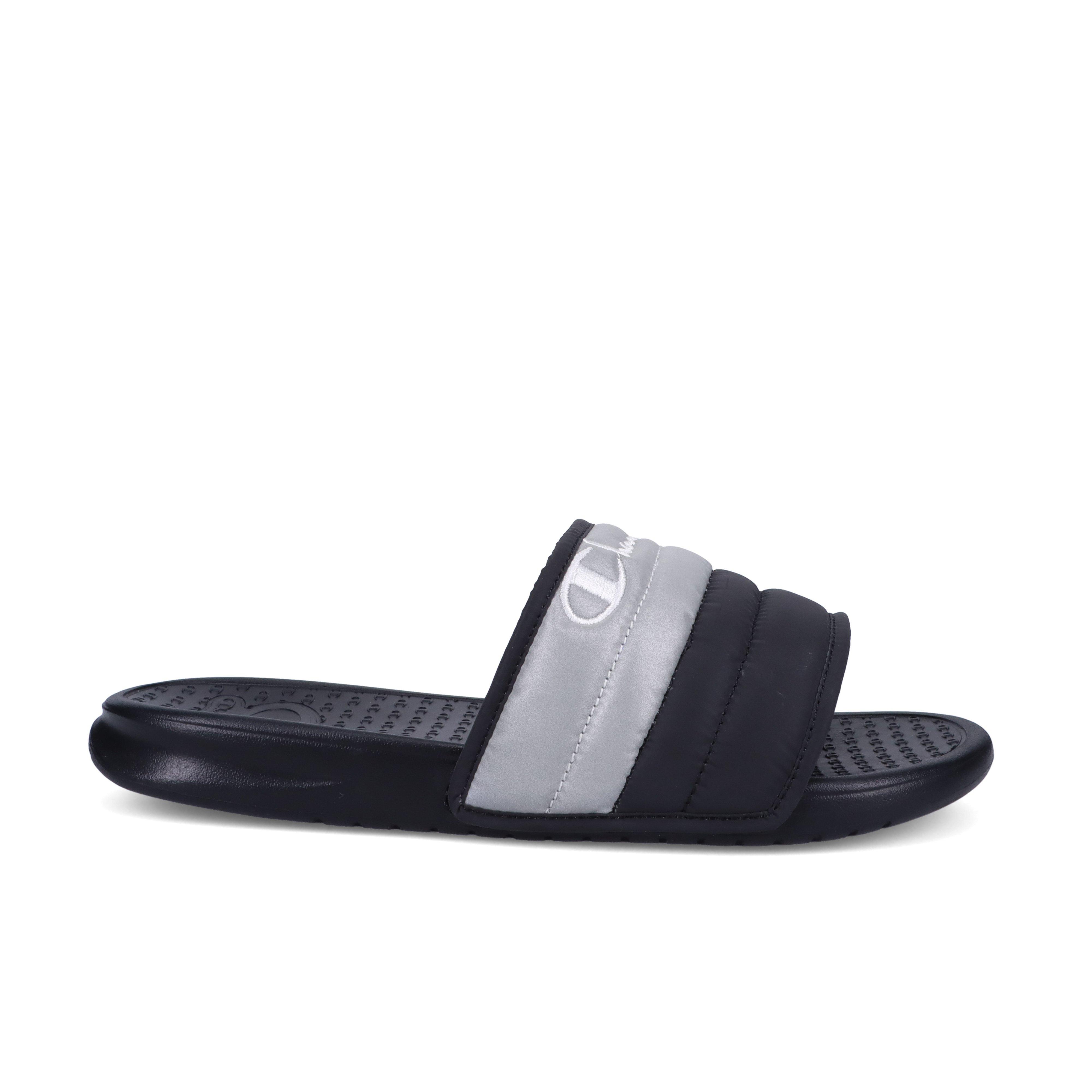 Hibbett sports hot sale champion slippers