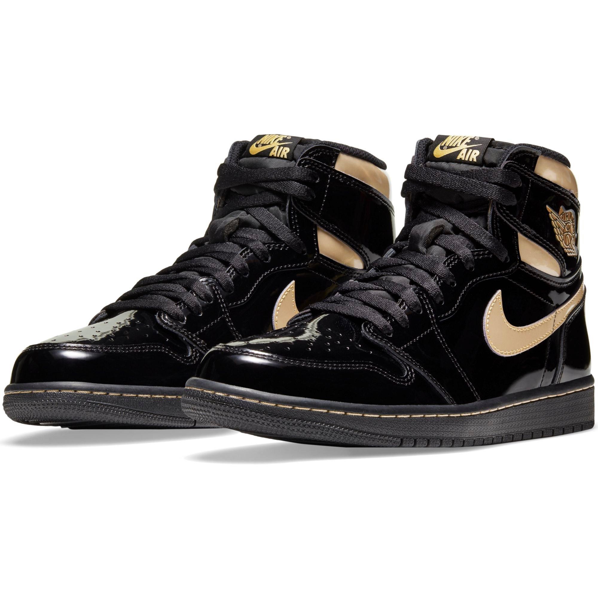 black and gold jordans 1s